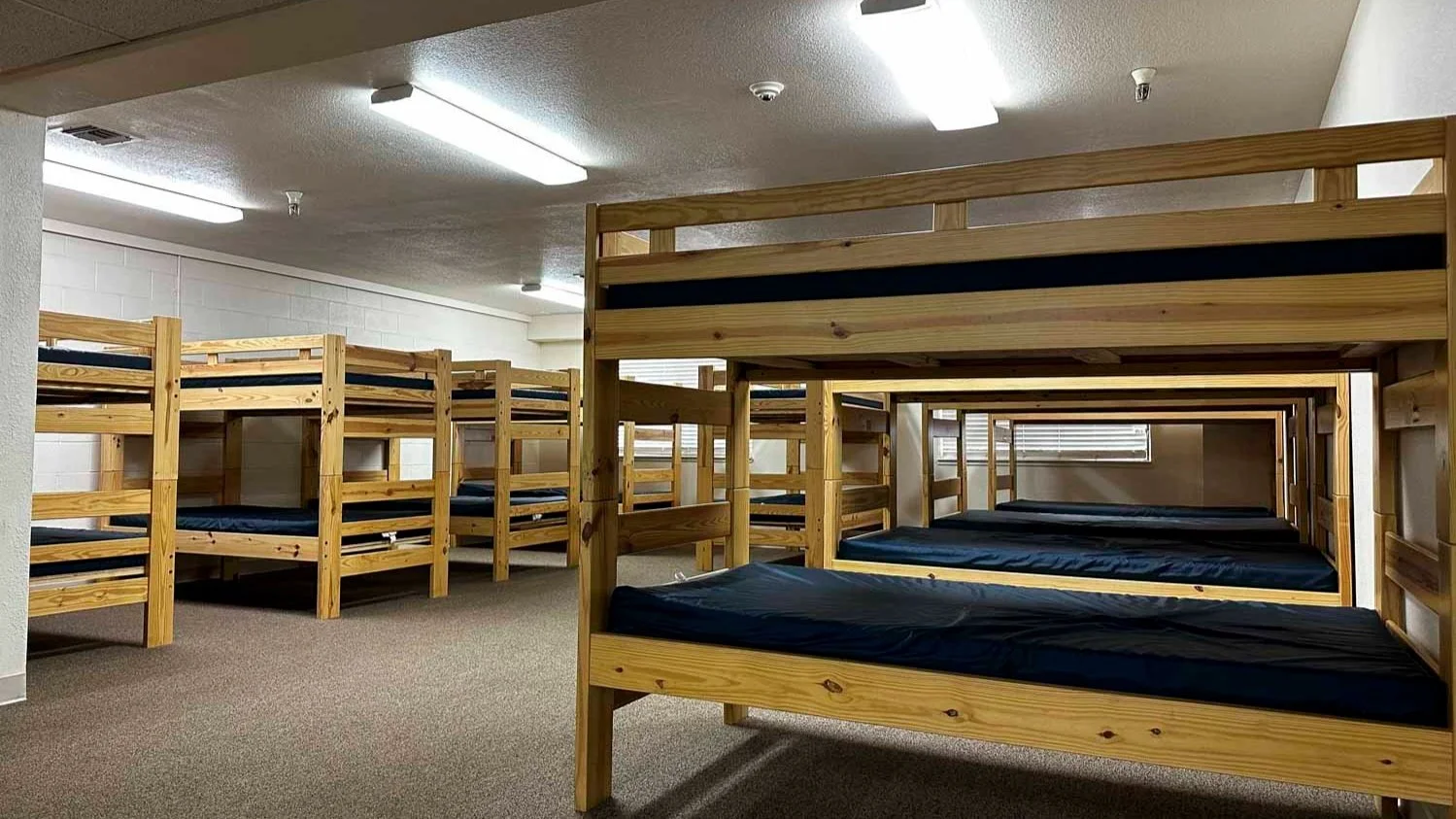 Leoni+Meadows+Summer+Camp-DORM+ROOM+BUNKS-dorm+1.jpg