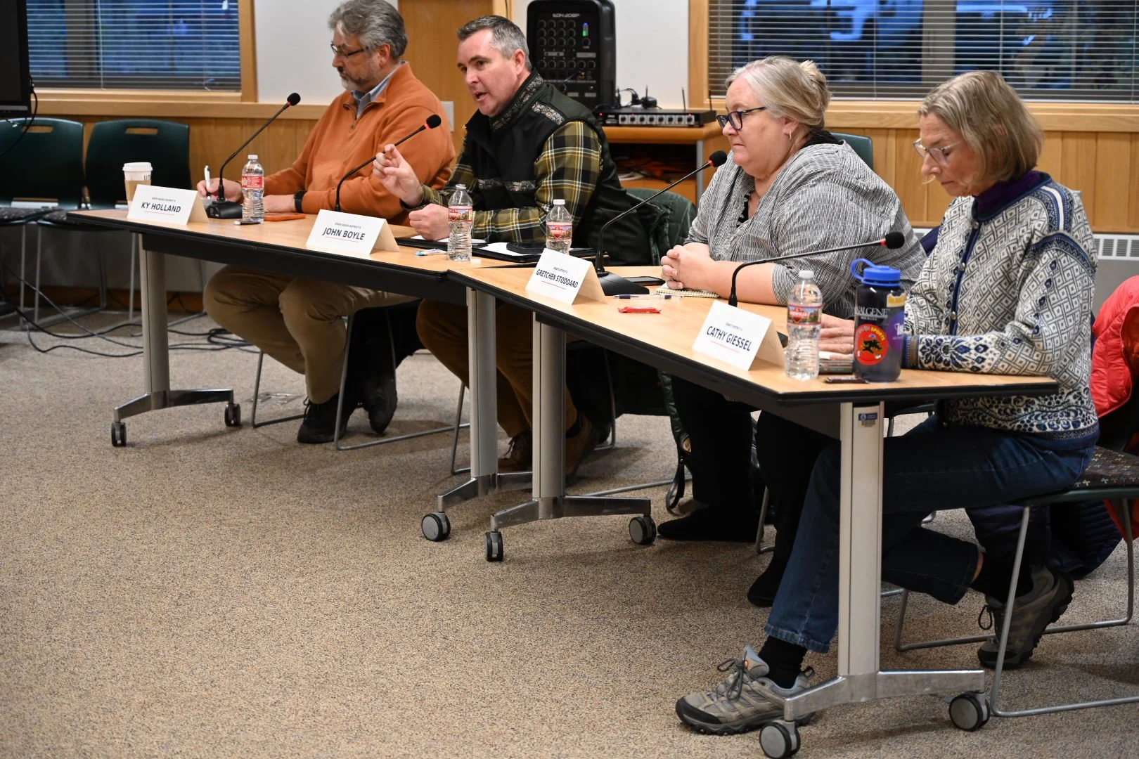 Candidate Forum Brings Legislative Candidates to Girdwood
