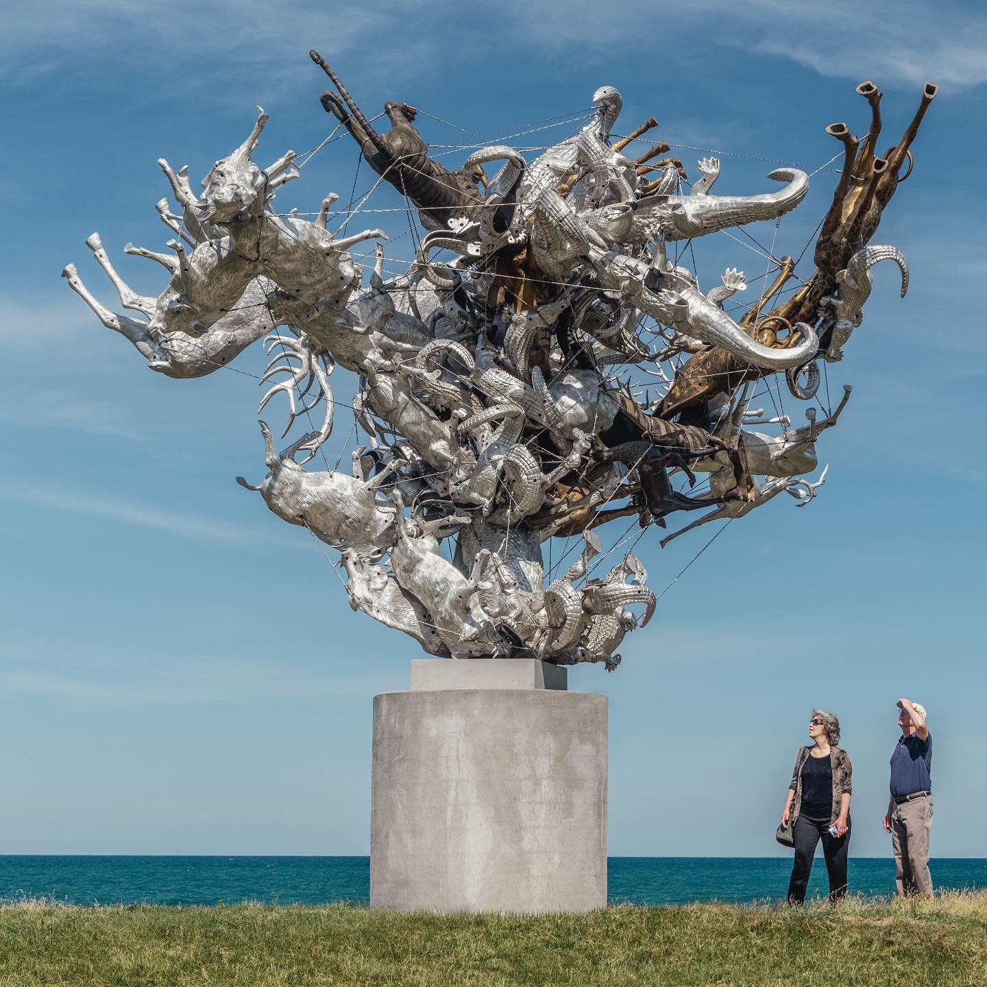 Writer and curator Pia Singh, @pia_singh9 in a lyrical review @hyperallergic of sculptor #NancyRubins, @nancyrubinsstudio whose work is on view along Lake Michigan&rsquo;s shoreline, asserts that the artist, who was worked with salvaged commercial an