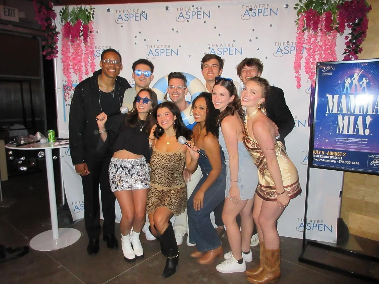 shout out to background singers everywhere

happy opening im having the time of my life @theatreaspenco