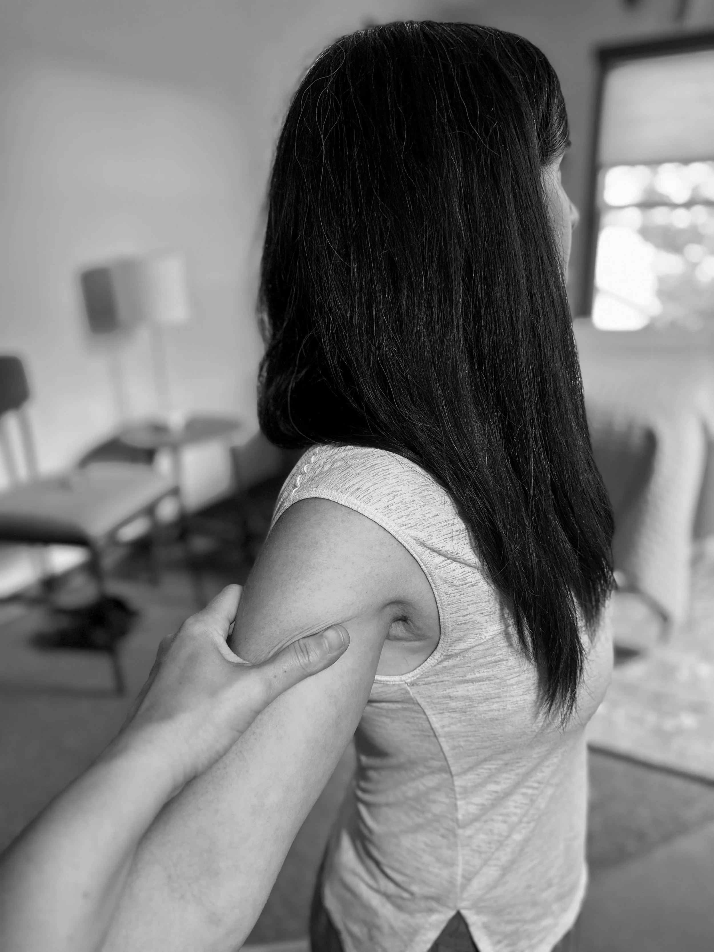 Yvonne Vasquez massage and shoulder stretch