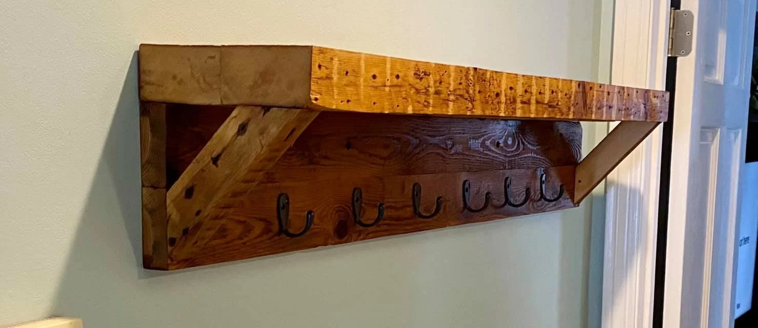 FloatingShelfwithHooks.jpg