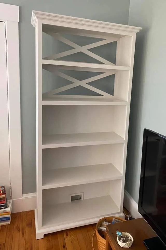 Bookshelf_1.jpg
