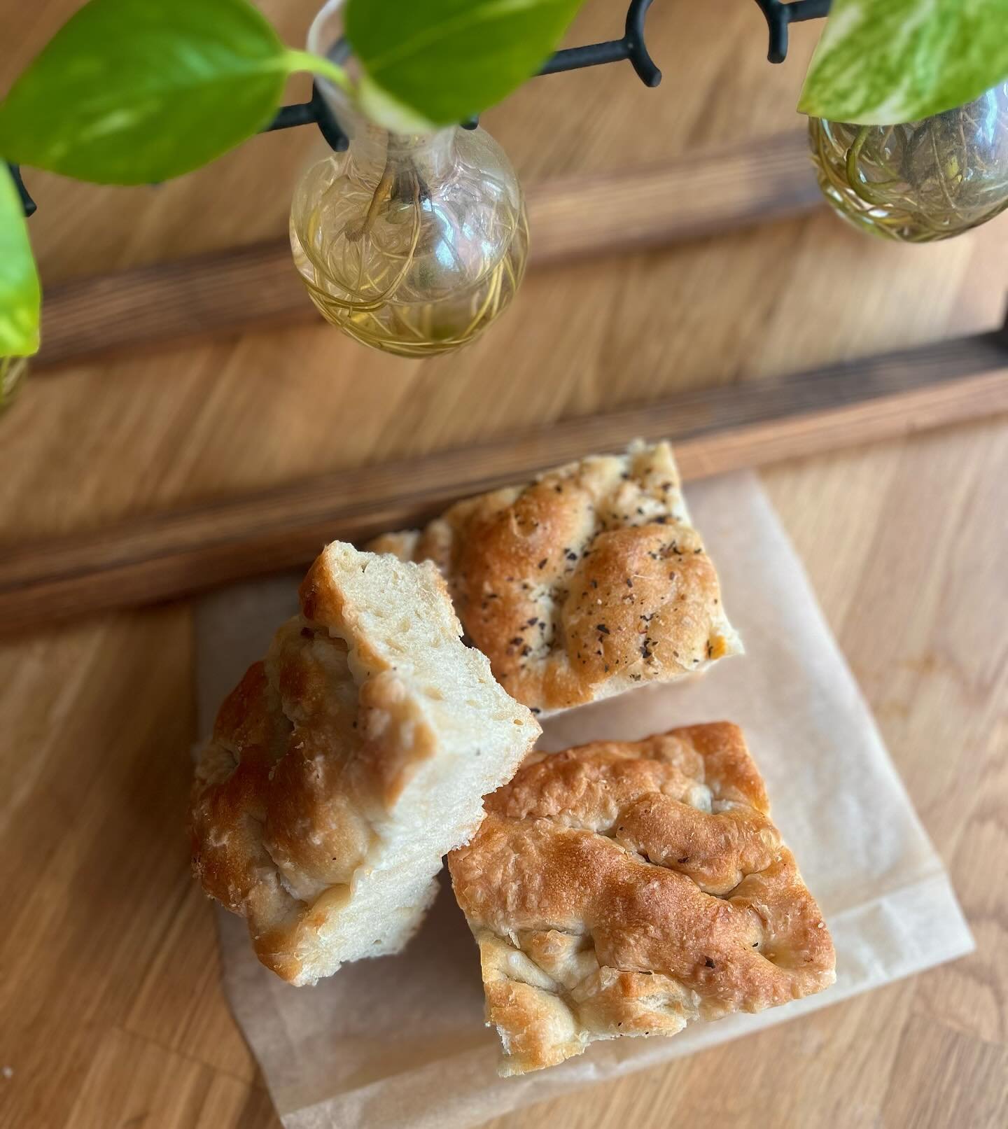 focaccia + yoga🧘🏼&zwj;♀️ name a better duo. crispy &amp; fluffy focaccia will be available at @velumfermentation on Sunday!