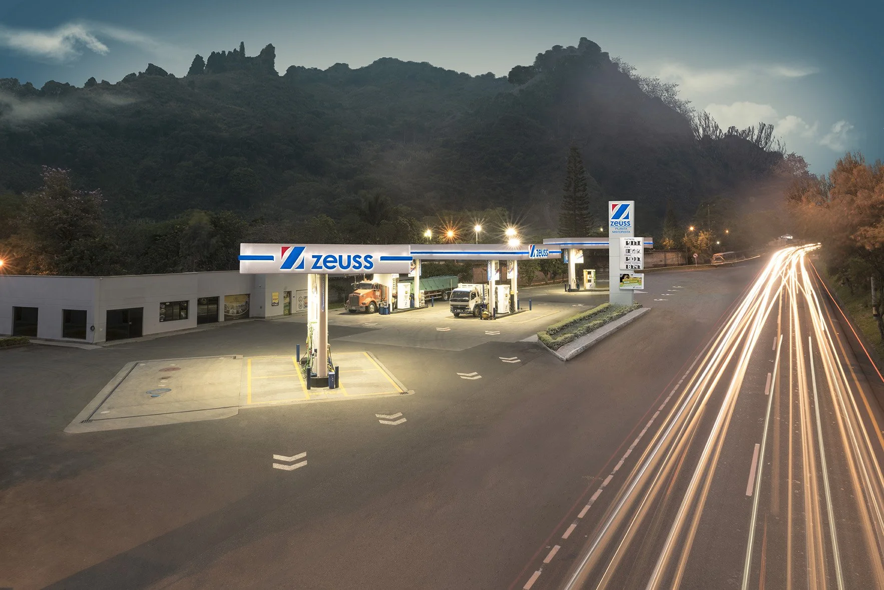 _ALE8587_Rev Ago.jpg