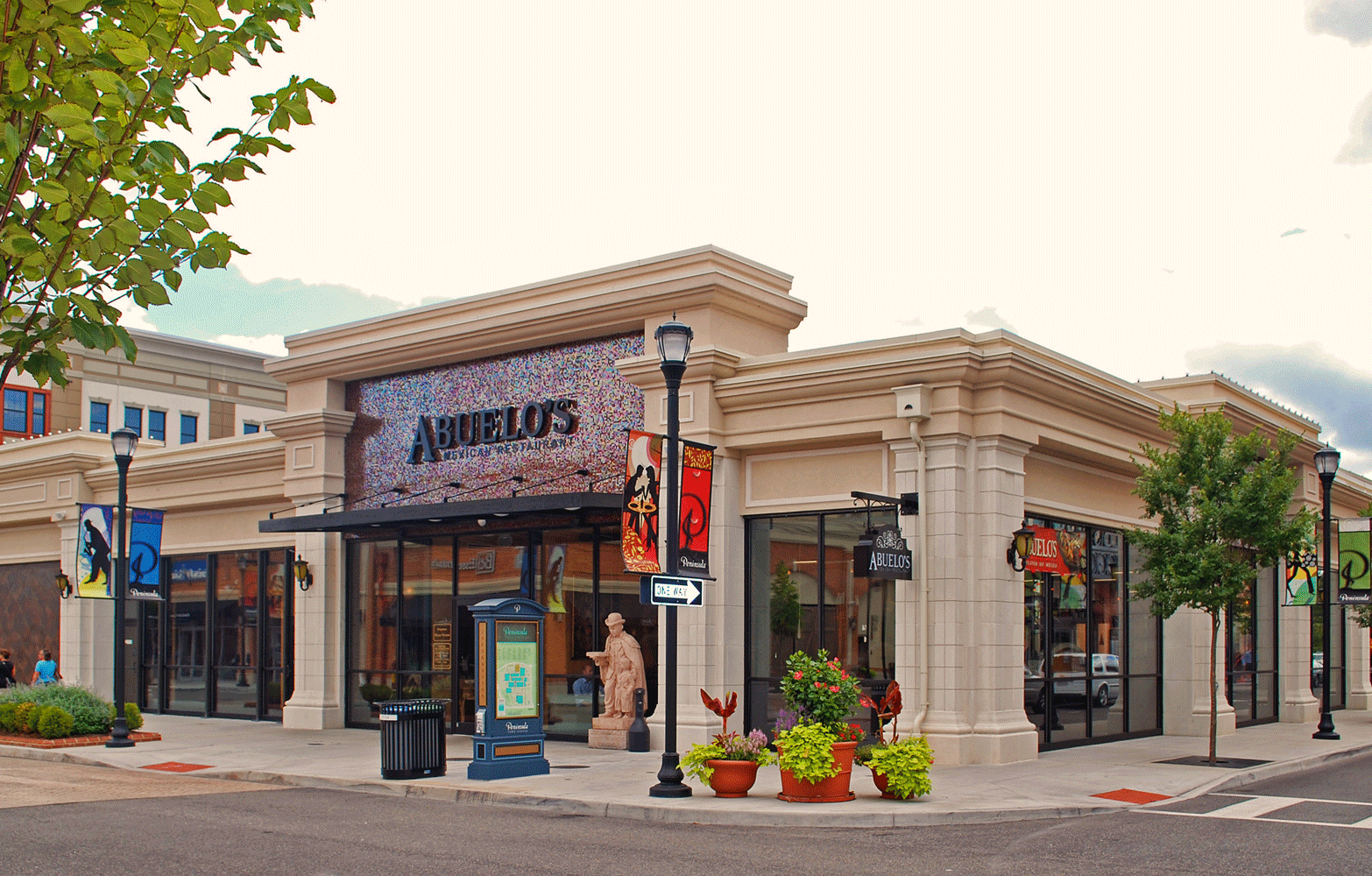 abuelos-restaurant-5.gif