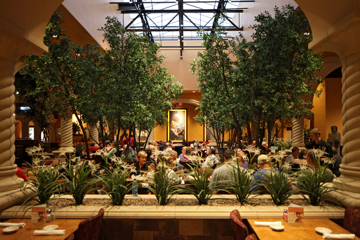 abuelos-restaurant-2.gif