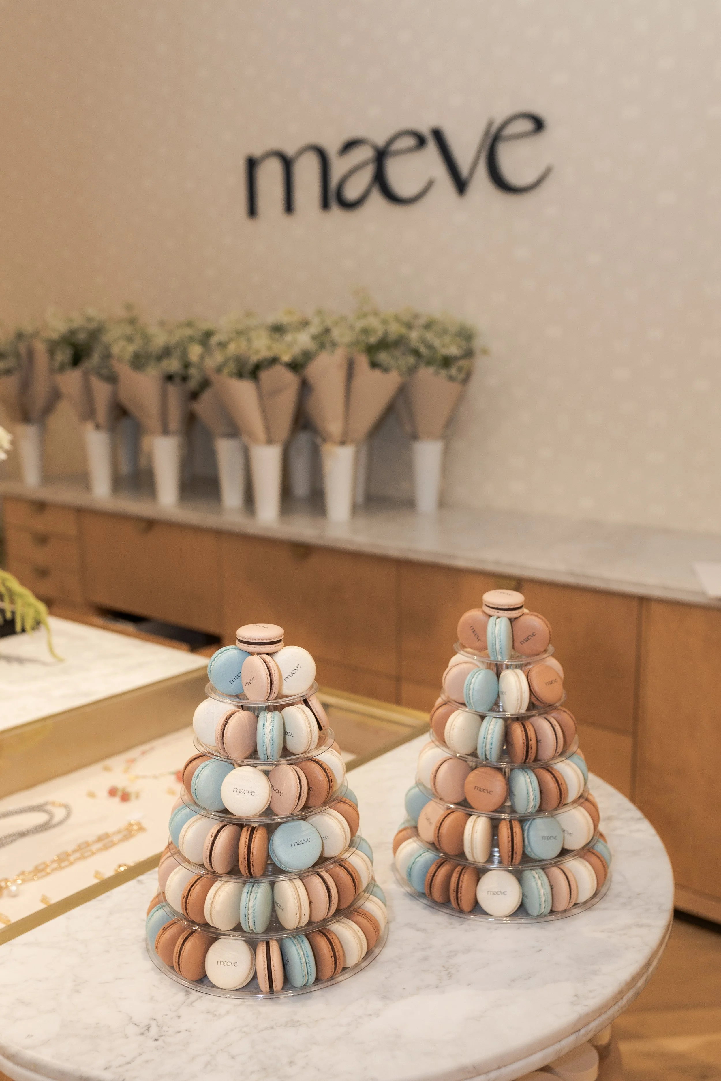 Maeve printed macarons