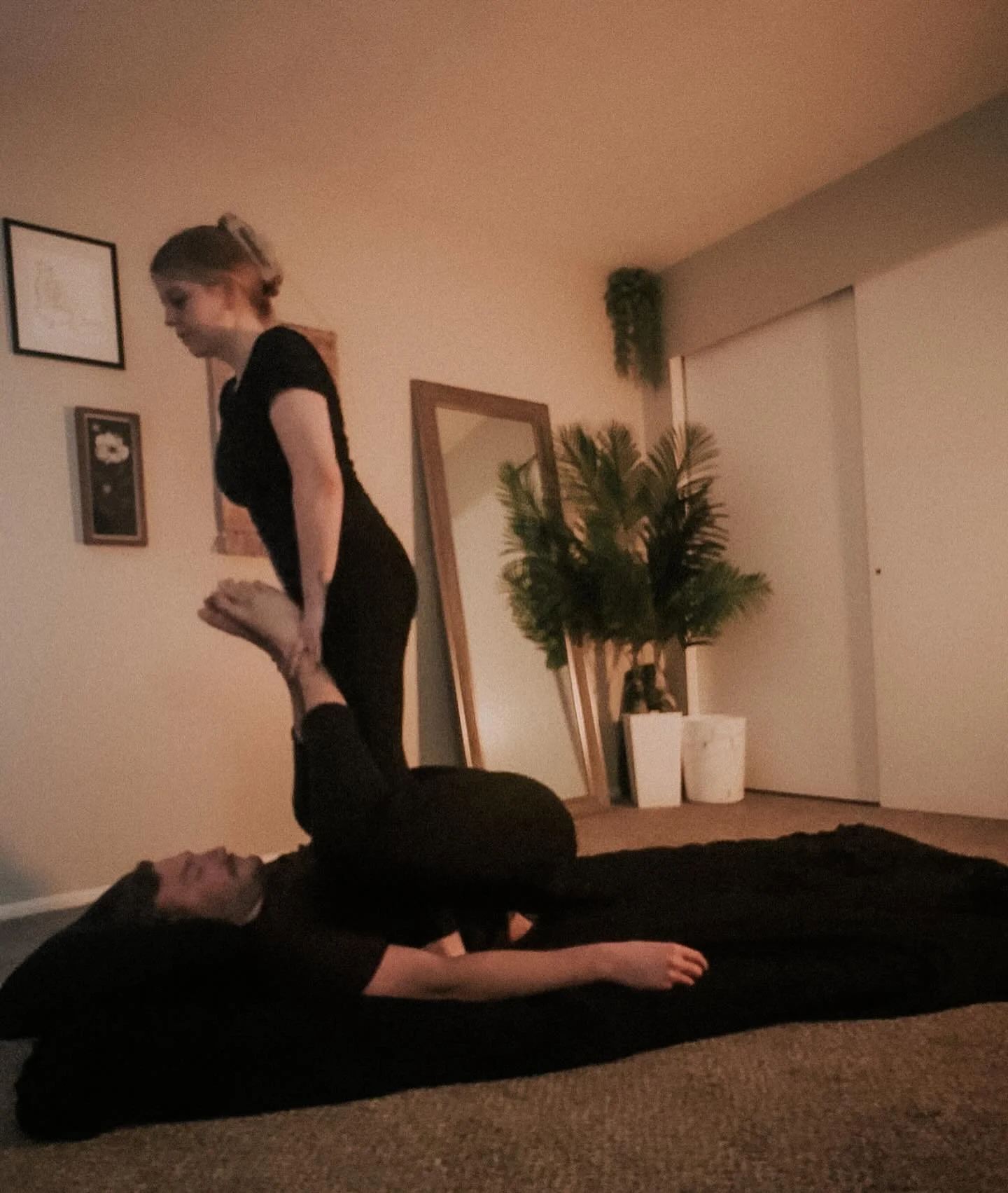 Finding stillness in the stretch, breath in the pressure, and ease in the body.

Thai Massage is where movement meets deep relaxation. a reset for your whole system. ✨