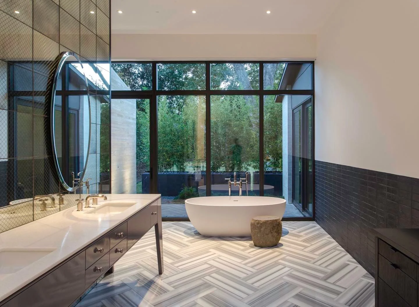 Farquhar M. Bathroom
.
.
.
#studiolema #architecture #architect #texasmodernarchitecture #residentialinterior #archdaily #archilovers #architecturephotography #dallastx #interiordesign #moderndfw #moderndallas #bathroominspiration