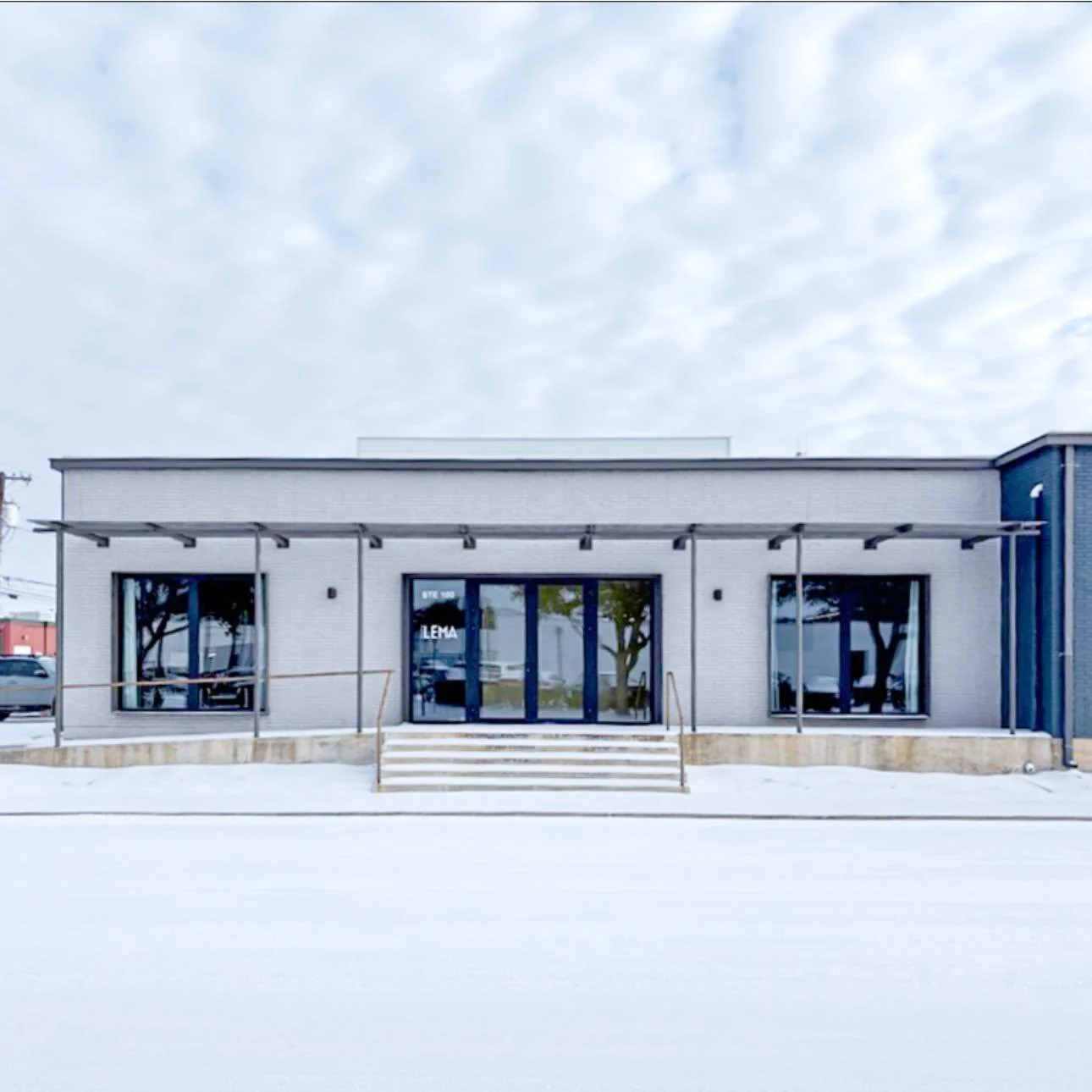 After the Snow
.
.
.
#studiolema #architecture #architects #architecturephotography #dallastx #moderndfw #richardsontx #architectureoffice #afterthesnow