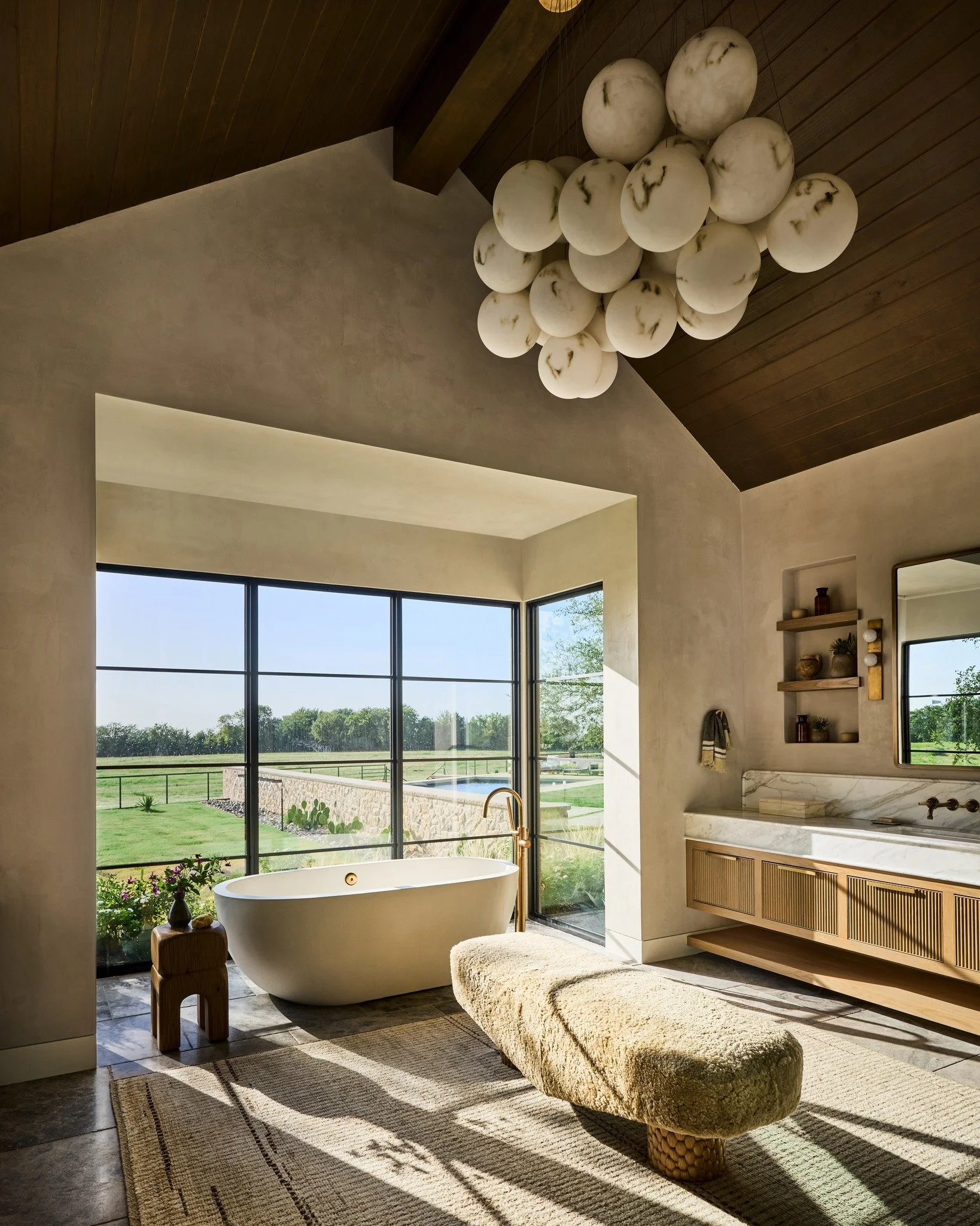 Where the Texas  landscape becomes your backdrop, this primary bath blurs the line between indoor and outdoor
.
.
.
#studiolema #lemaarchitecture #texasarchitecture #texasarchitect #texasmodernfarmhouse #celinatx  #architecturephotography #moderntexa