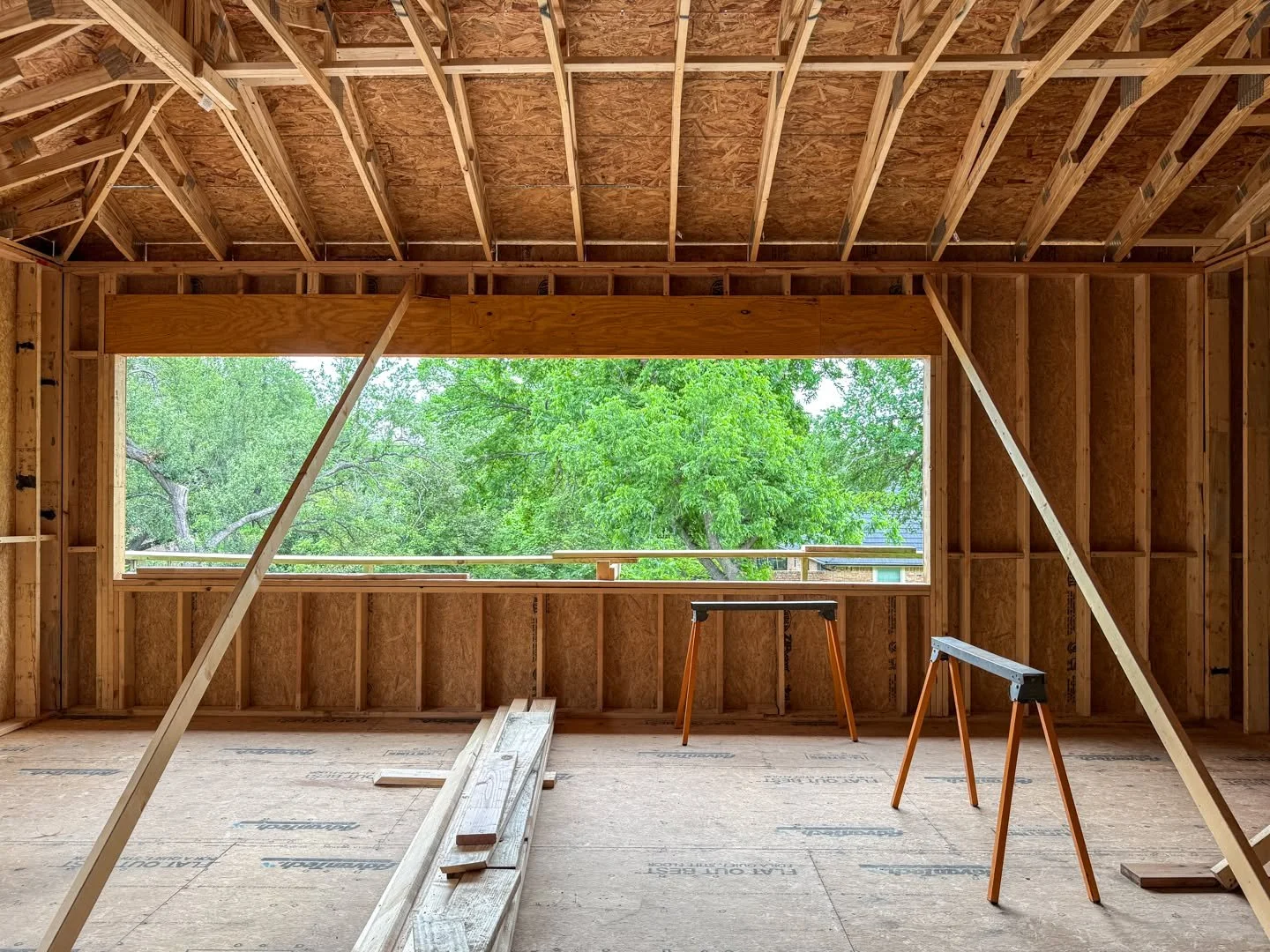 Emeraldwood Under Construction
.
.
.
#studiolema #lemaarchitecture #texasarchitect #dallasresidentialarchitect #dfwarchitect #dallascustomhomes #northtexashomes #customhomearchitect #residentialrenovation #residentialaddition #residentialdesign #resi