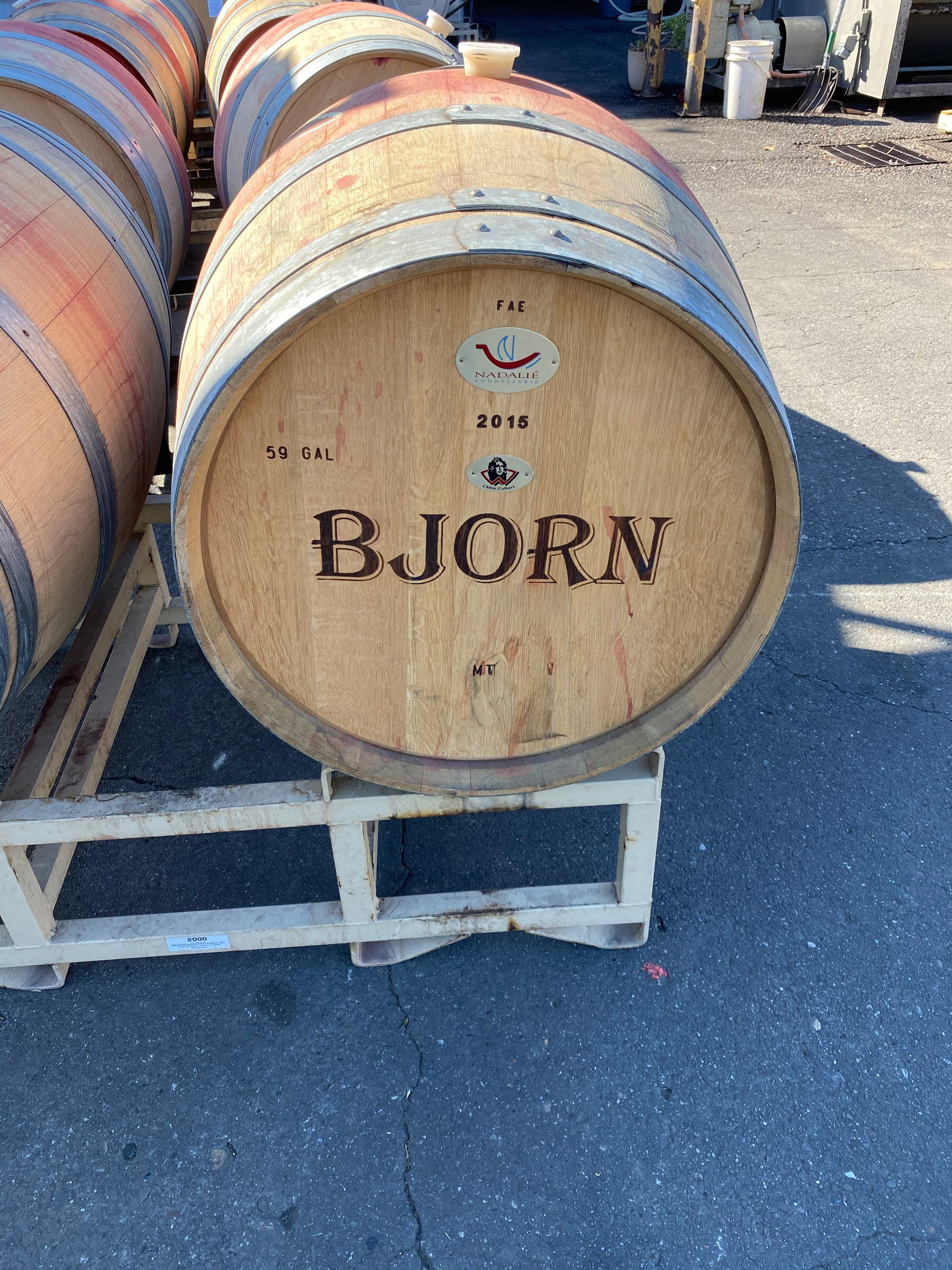 Bjorn wine barrel