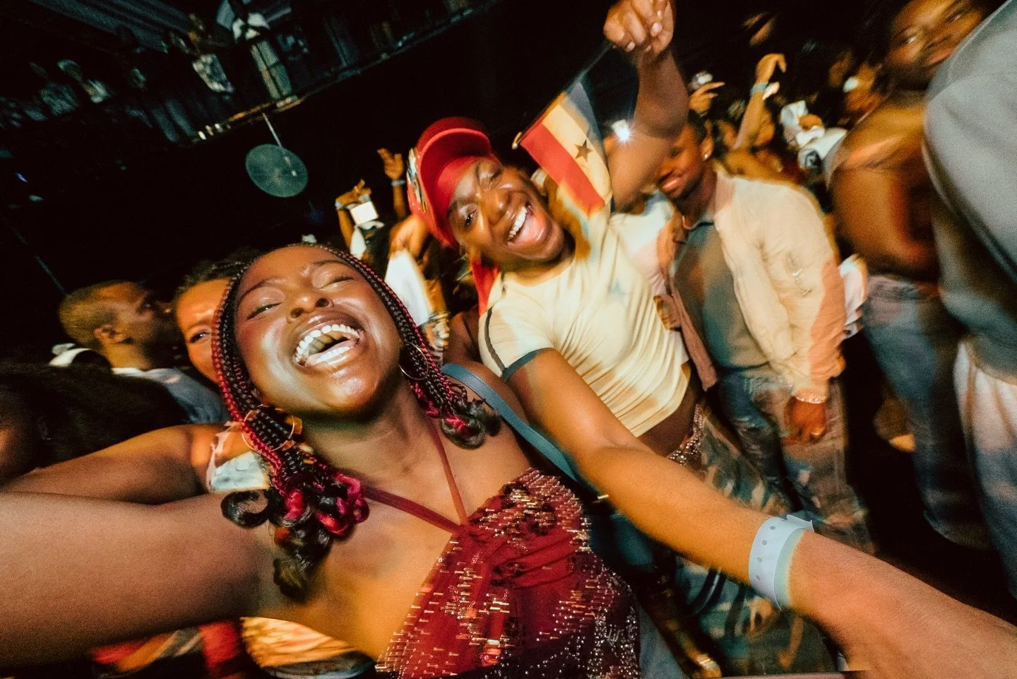 Chicago, thank you. 🙏

April 3rd was one for the books &mdash; packed room, nonstop energy, and a dance floor that didn&rsquo;t slow down once.

Nights like this remind us what it&rsquo;s all about.

Tour Stop #10: Chicago ✔️
Next stop: Seattle this