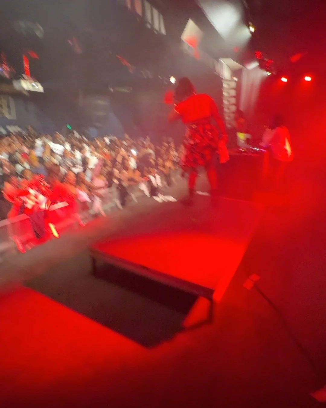 Seattle, SOLD OUT and unforgettable. 🌊🔥
From the moment doors opened, the energy was on another level. Every song, every drop, every moment &mdash; the room was locked in.

This wasn&rsquo;t just a night out&hellip; this was a full experience.

Tou