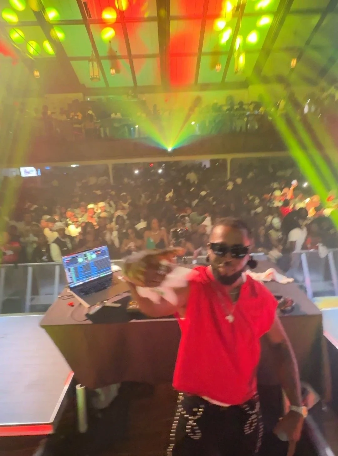 Columbus, thank you. 🙏🏾
Friday night was legendary &mdash; over 1,000 fans came together to celebrate African music, culture, and community in one unforgettable night.

Packed room. Nonstop vibes. Energy from start to finish.

📸🎥 @creamnightlife 