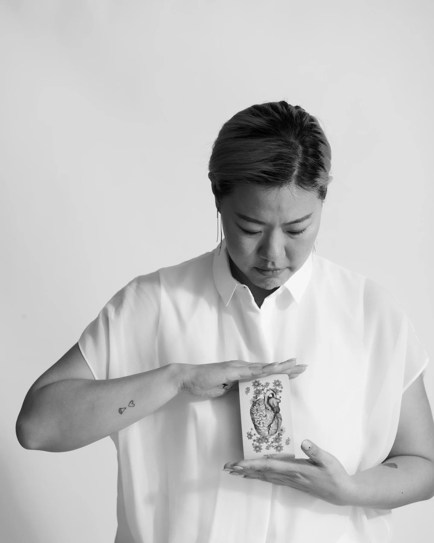 There's something that feels really weird to me about marketing myself as a card reader, a psychic, a medium, a fortune teller, an intuitive, a channeler... I don't really know what to call it because none of these words feels like it FITS.

But it i