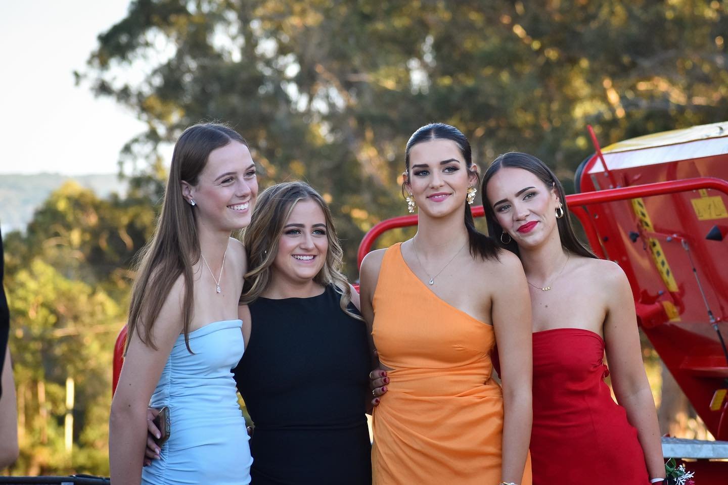 Some more candid shots from our School Ball last night 
.
.
.
.
.
.
.
.
#rusticromance #wacoa_denmark #denmarkwa #schoolball #schoolball2024 #educationwa