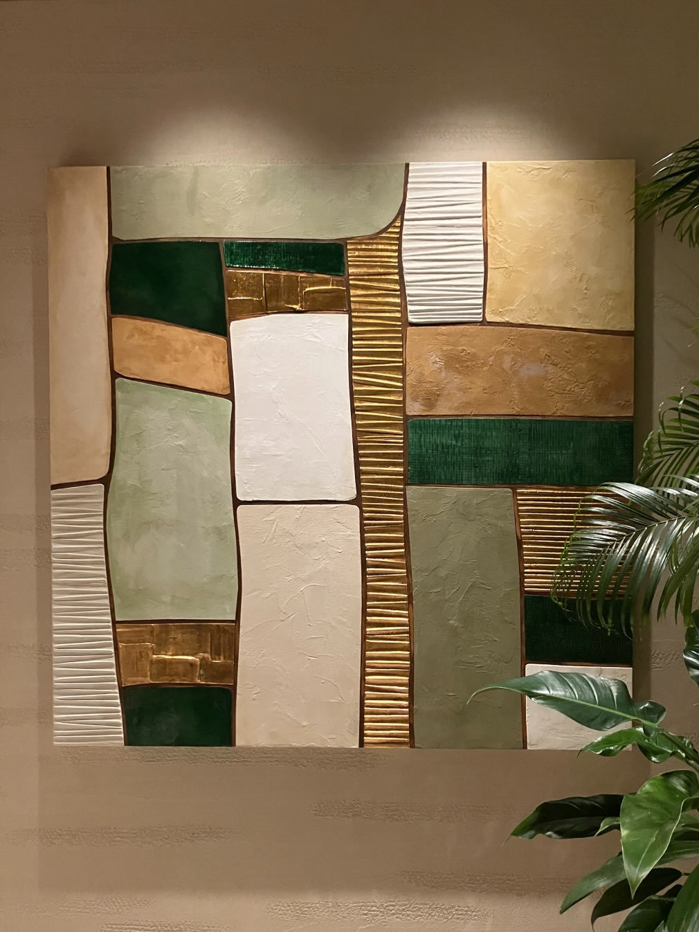 Designed to welcome guests with the textures and tones of the Ryukyu Islands, The Canopy, by Hilton Okinawa Miyako Island Resort celebrates nature through an abstract lens.
&ldquo;Sugarcane Fields&rdquo;, receive guests with a geometric play on the i