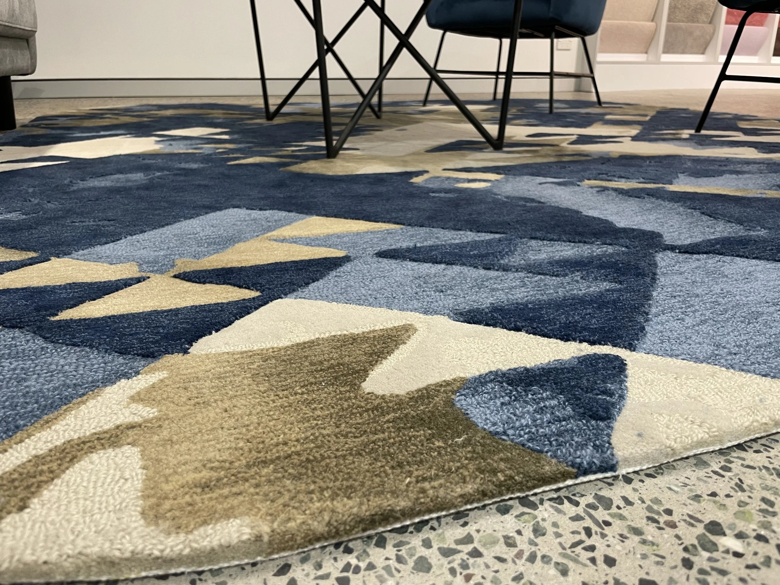 showroom rug- handtufted.JPG