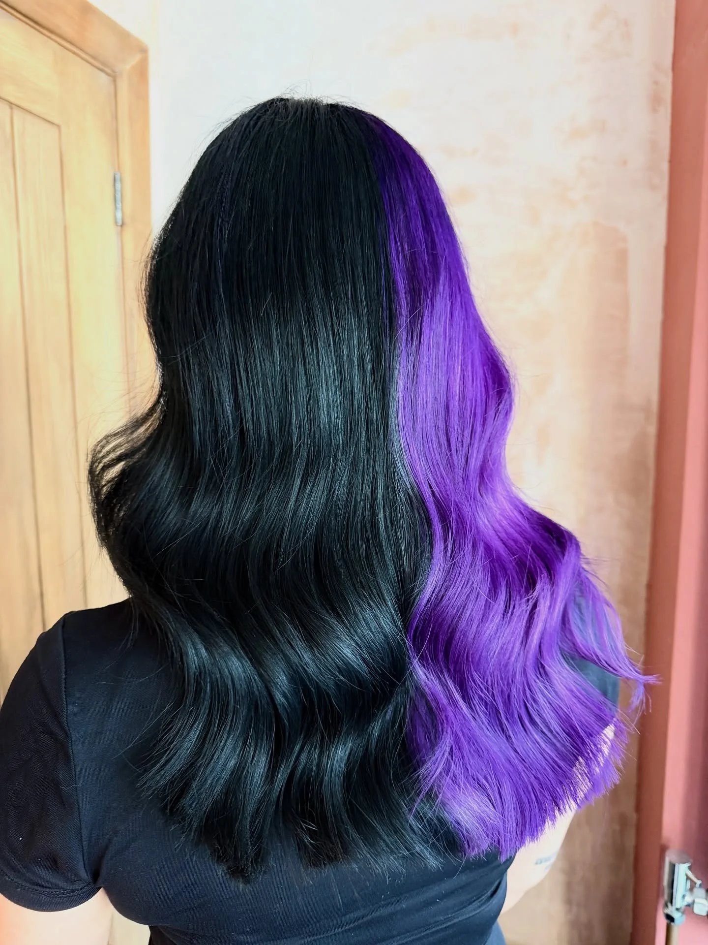 Trust the process ✨
From grown-out split colour to a sleek black &amp; purple statement look 💜🖤
#hairtransformation #purplehair #splitdye #haircolourist #hairgoals #boldhair #beforeandafter #hairartist