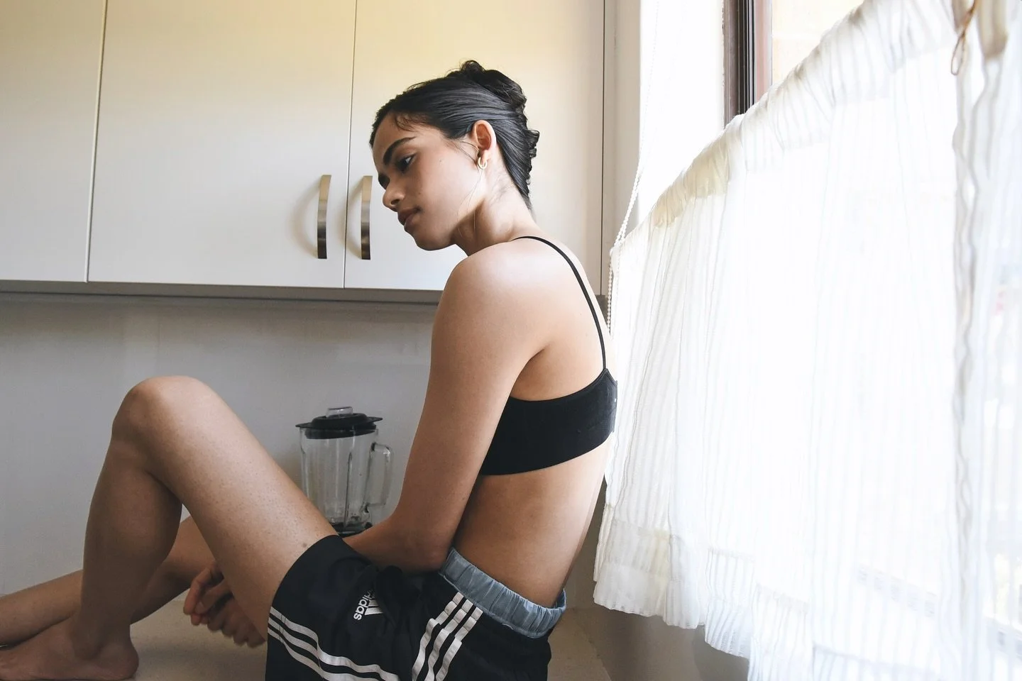 .
Pausas 
&copy;️2025.11, Sydney.
talent @ghazaaladilshad x @iconmanagement 
makeup &amp; hair artist @veronikamoreira_ 
photography &amp; creative direction by me.

wearing @boody bra &amp; blue shorts / @adidasau shorts