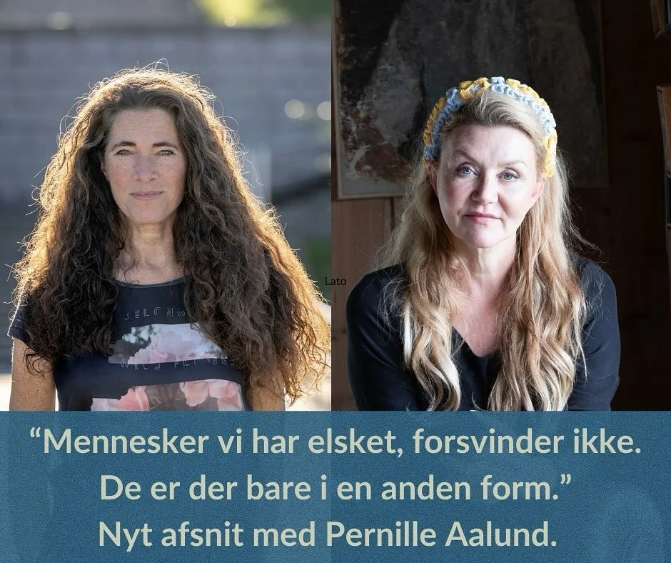 Med &aring;rene tager jeg det spirituelle lag mere og mere med ind i mit terapeutiske rum. Det har givet mange af mine klienter en dybere ro. At tale med dem om deres tro. Om hvad de tror, der sker, n&aring;r nogen d&oslash;r. Hvor de har deres d&osl