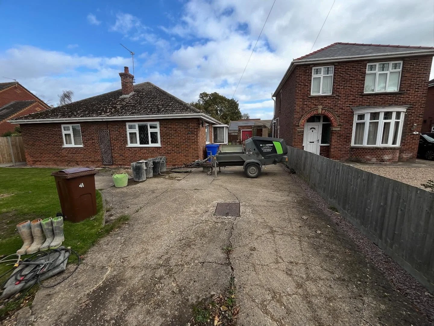 The guys were back in Boston today for a regular customer to install nearly 3m3 of @landlogicalgroup &lsquo;s awesome @longfloorliquidcementscreed. Get in touch to discuss your upcoming flooring projects. #screed #flowscreed #screeding #cementbased
