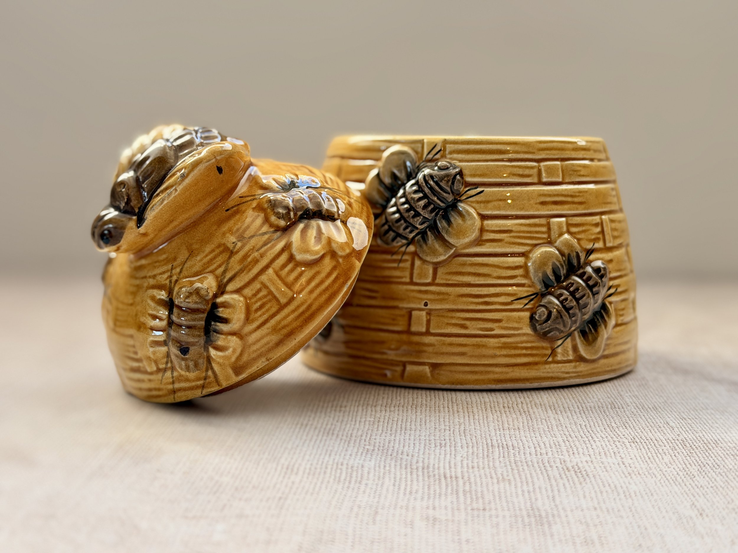 secla-portugal-yellow-beehive-honey-pot.jpg