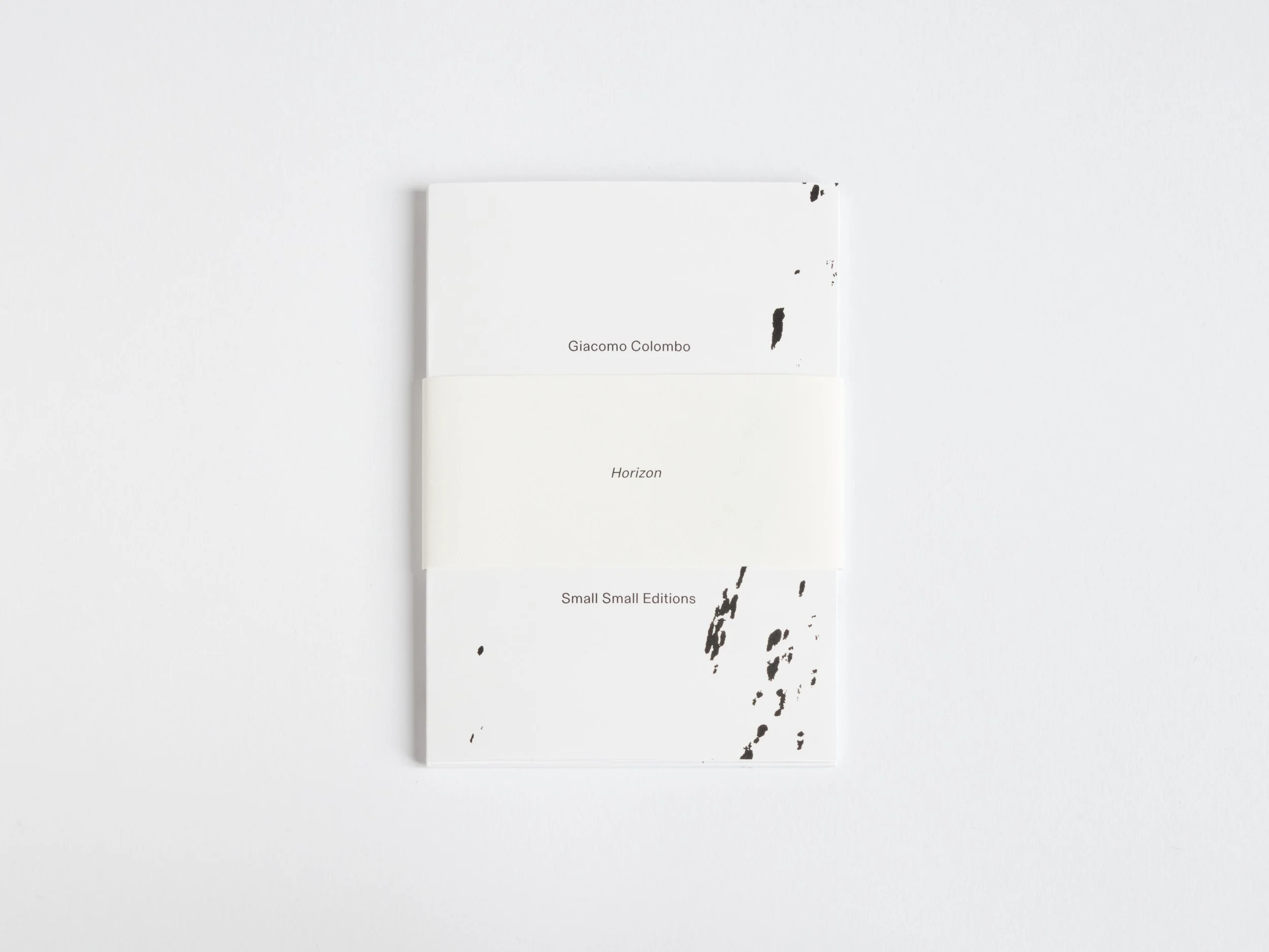 GiacomoColombo-Horizon-Booklet-1.jpg