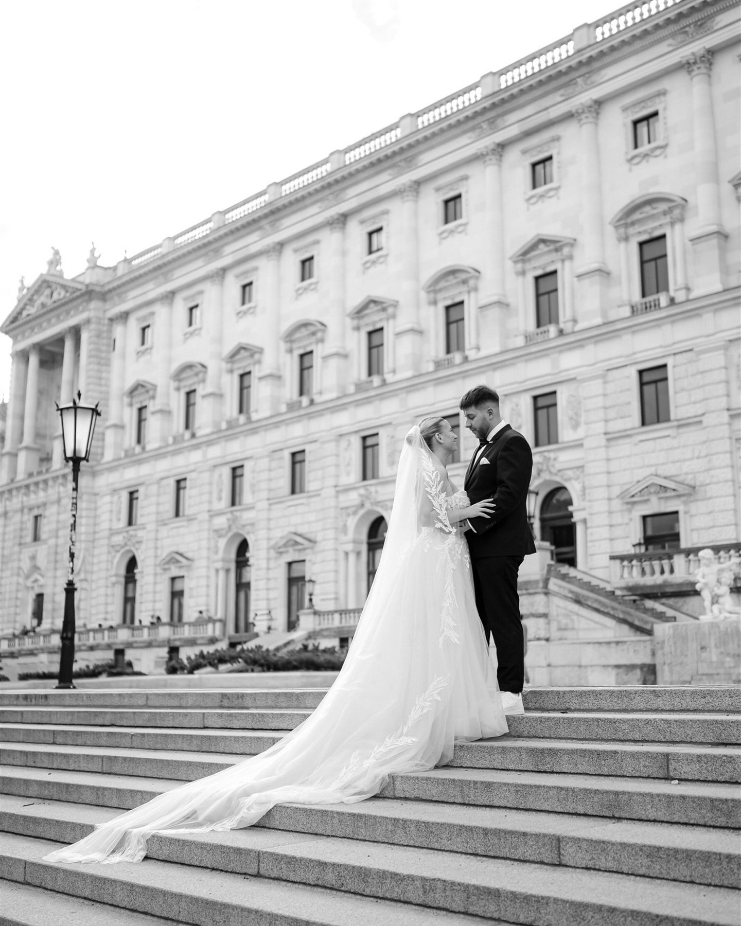 Wedding portraits in Vienna✨🤍 T&amp;A

#weddingphotographer #svadobnafotografka #destinationwedding #fotografkanasvadbu 
#slovakwedding #brideandgroom #loveauthentic #documentaryweddingphotography 
#emotionalwedding #slovakweddingphotographer #weddi