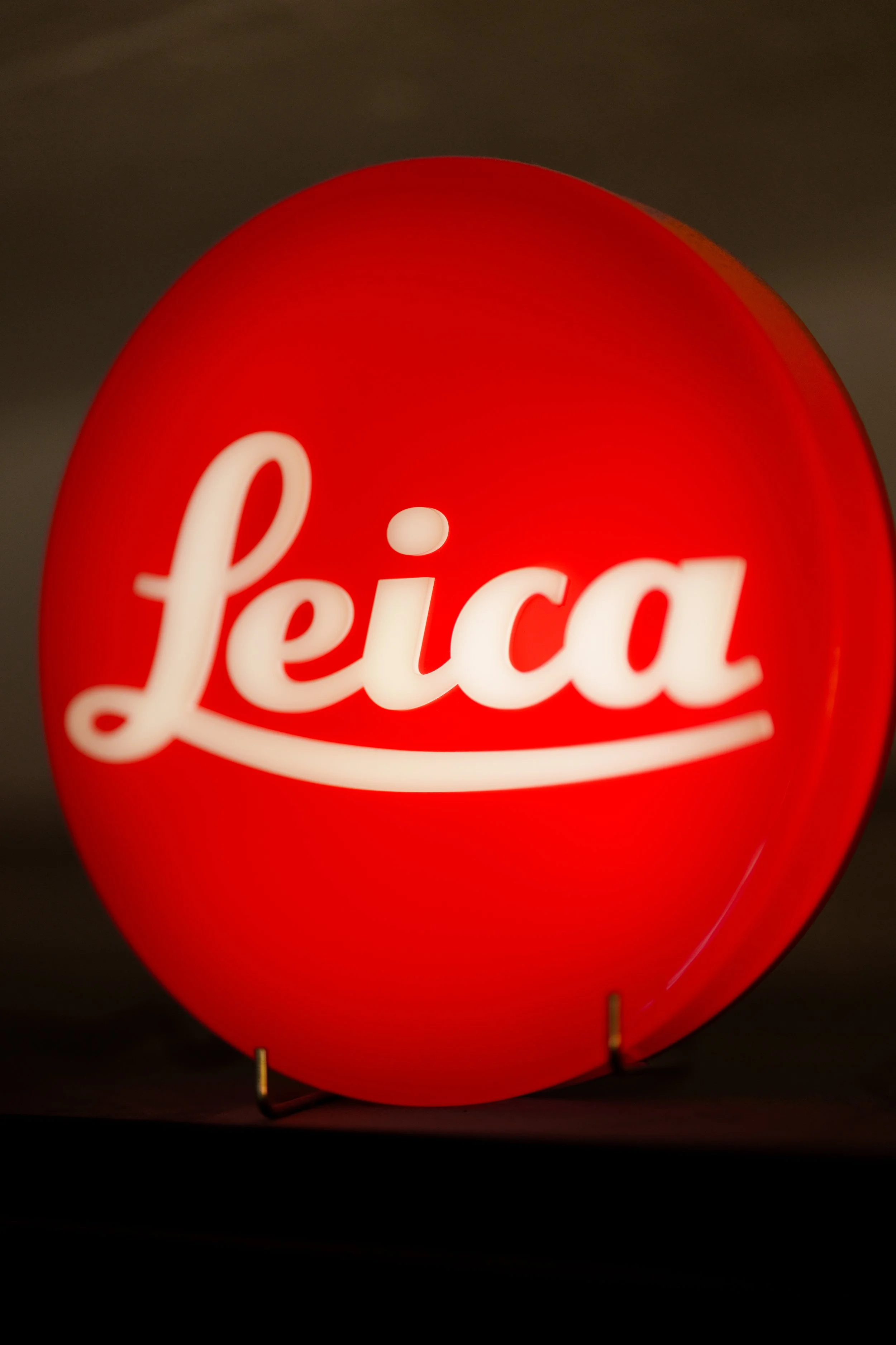 Leica Boutique Antwerp - social media