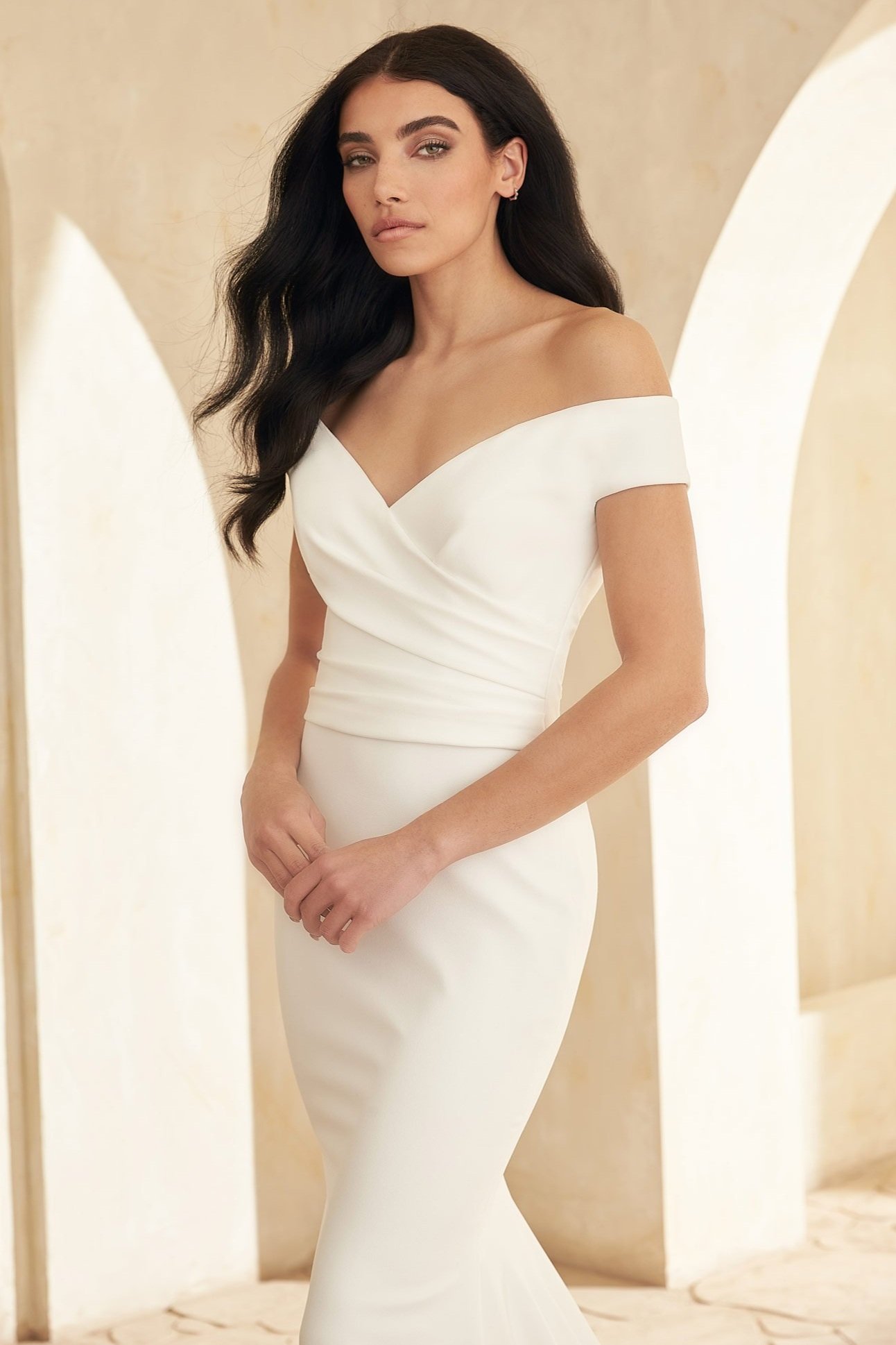 Paloma Blanca Bridal Wedding Dresses P5001