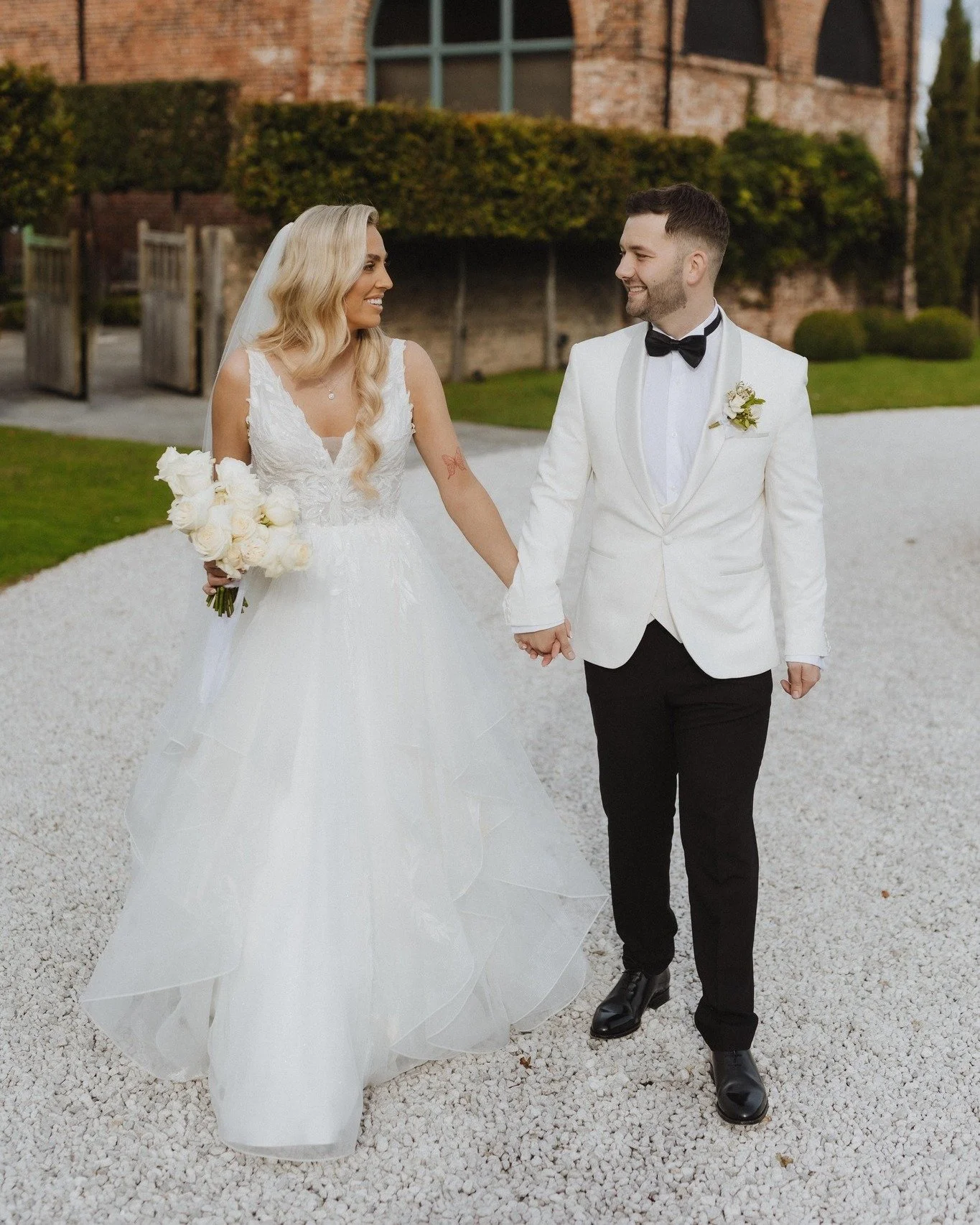 ✨ Real Bride | Devon ✨

How stunning does Devon look on her wedding day in her @moonlightbridal gown!?! Pure elegance, pure joy - and just the happiest bride alongside her new hubby at the gorgeous @hazelgapbarn Incredible photography by @photogenick