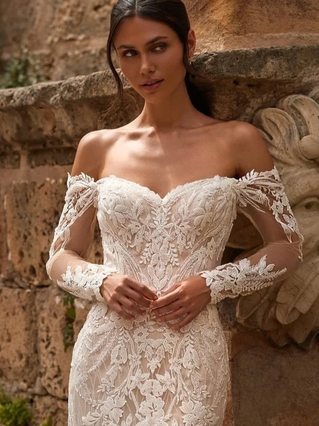 Damita or Catalina? 

Which one would you choose?

Did you know that @shade_bridal is the only boutique in the UK to have the gorgeous @valstefani collection? ✨

A hidden secret that every bride deserves to know! 

Tap the link in my bio to book an a
