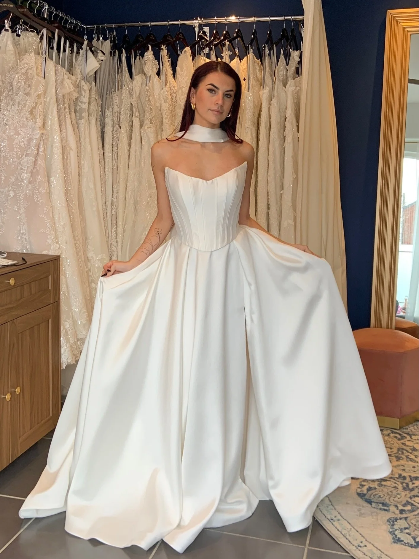 Who else is obsessed with the rise of the &ldquo;plain&rdquo; wedding dress? 🤍

Although, let&rsquo;s be honest&hellip; there&rsquo;s nothing plain about them.

Today&rsquo;s minimalist gowns are full of thoughtful design. Sculpted boning, exposed c