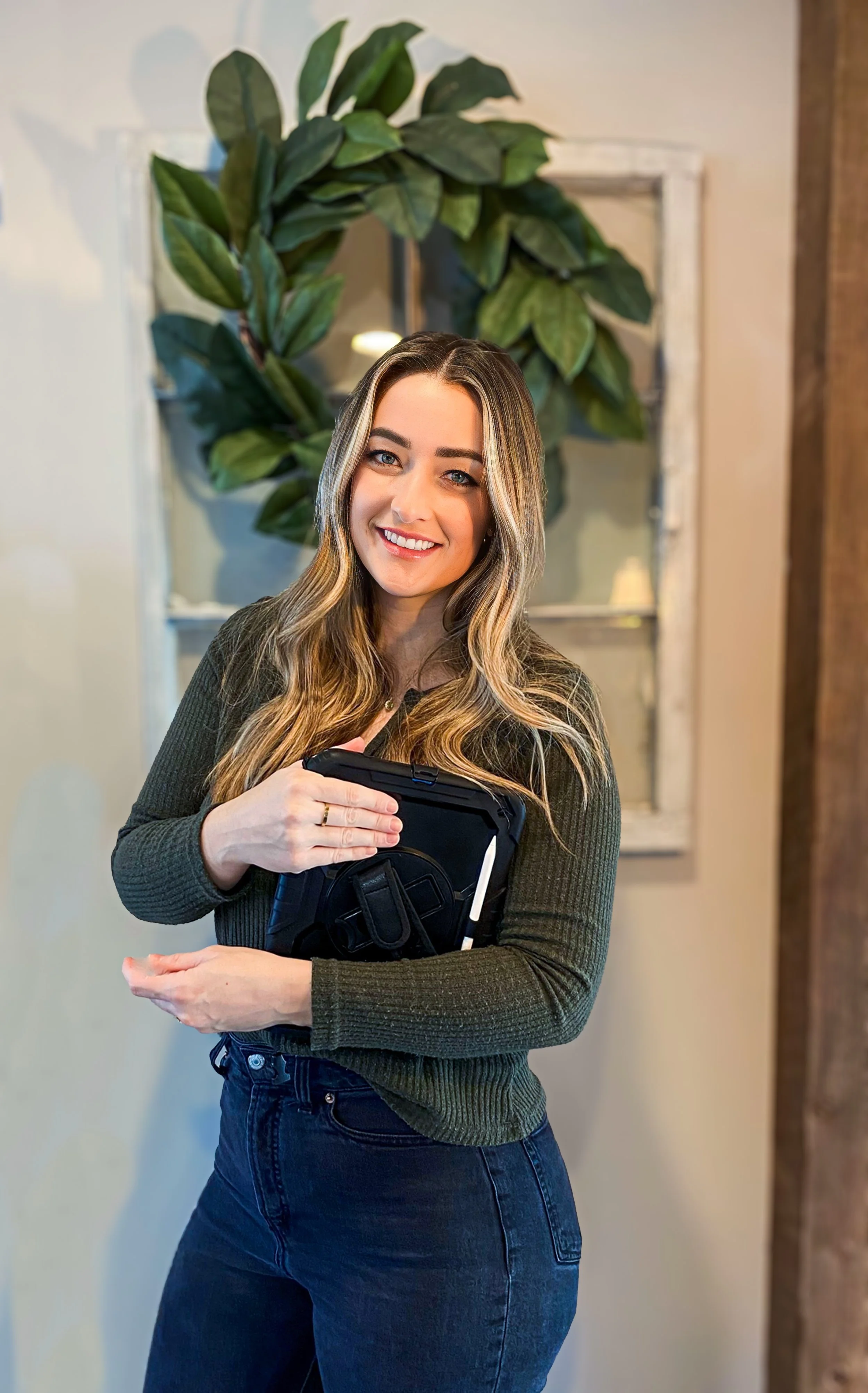 A photo of the owner of Jovial Planning and Coordination, Ally Kerr