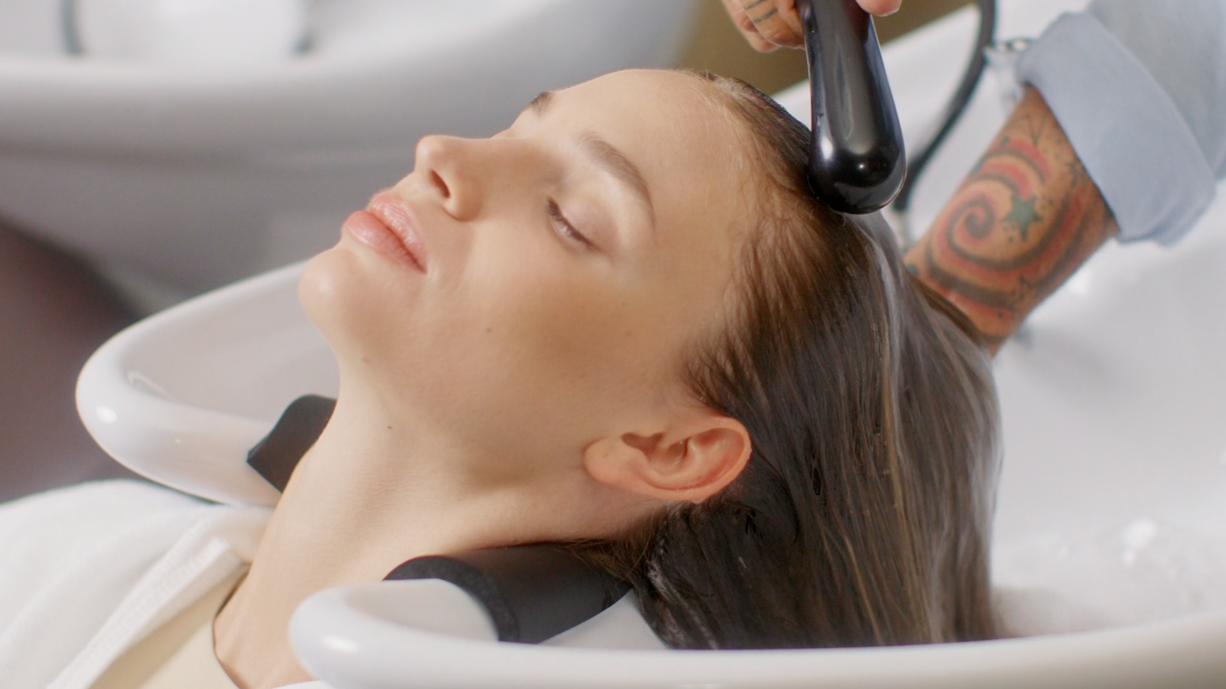Moroccanoil - Salon Experience (2025) / Dir: Yasmin Dadon  / Work as DOP / Prod: Play Your Brand