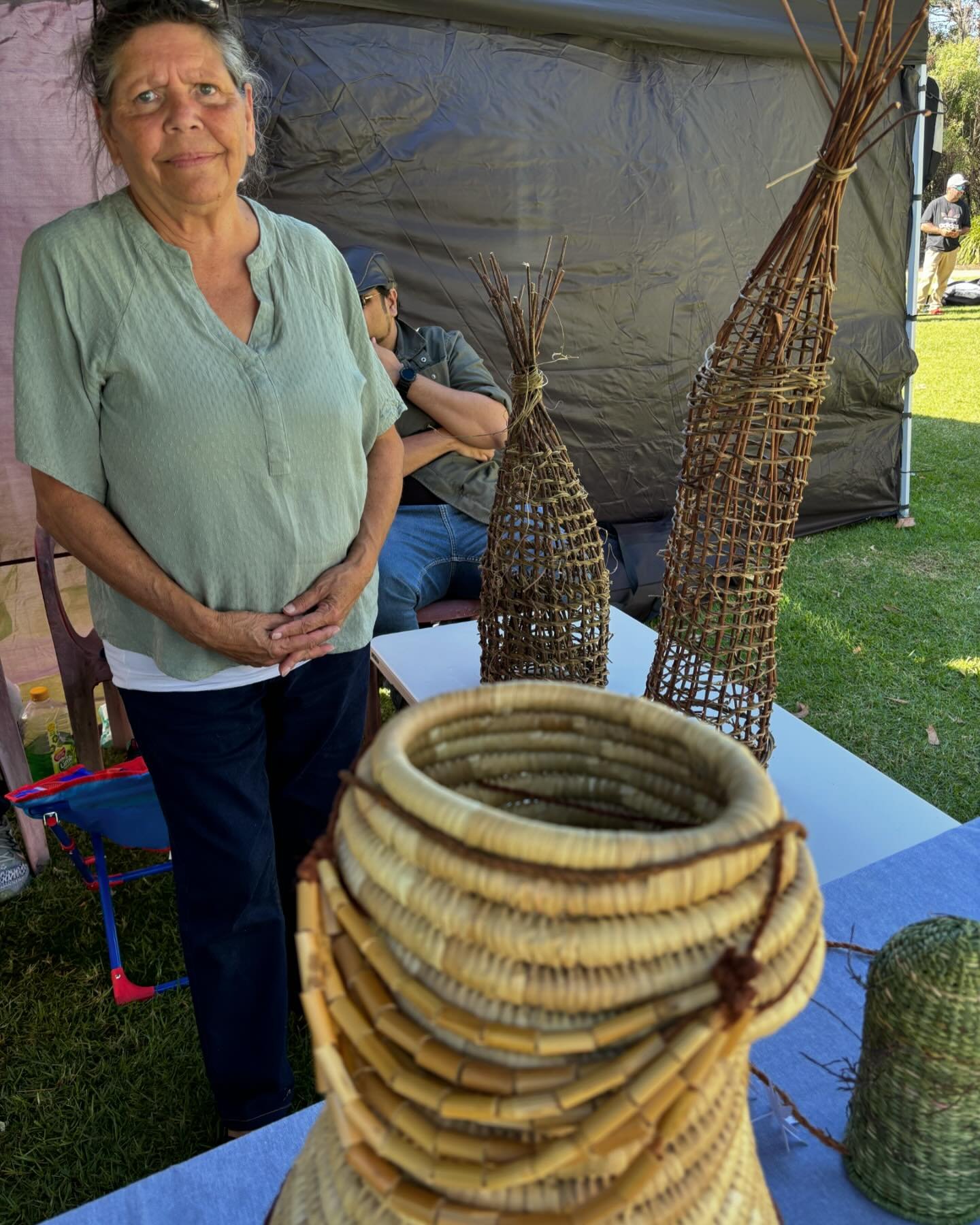 So wonderful to have Phyllis Stewart from the South Coast weavers join us today.