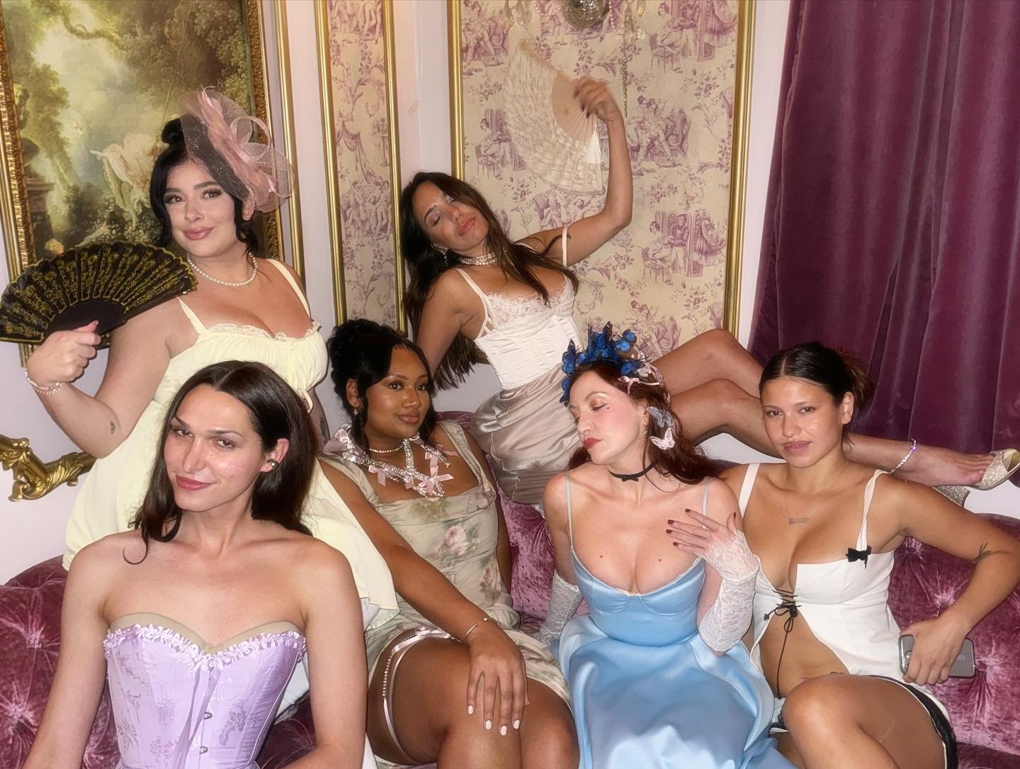 Oh quelle nuit! Oh quelle F&ecirc;te! 💋🥂👠🍰 
Celebrating our beautiful friend @siobhan.devaughn @uheartjem @kaylabuccola @jimmypezzino @theejessa @alevivasroyet67 @anardsousa