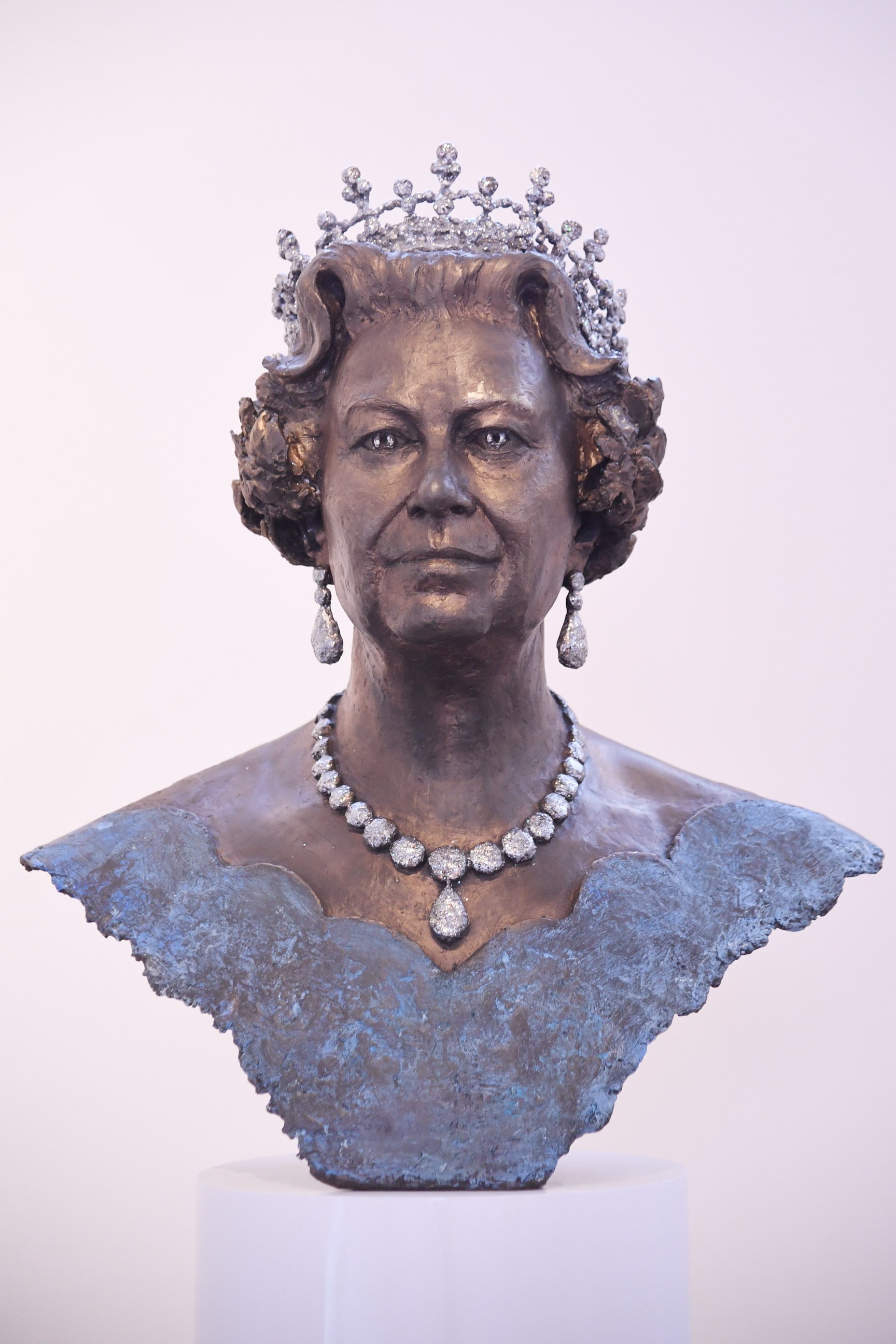 HM The Queen by Frances Segelman.jpg