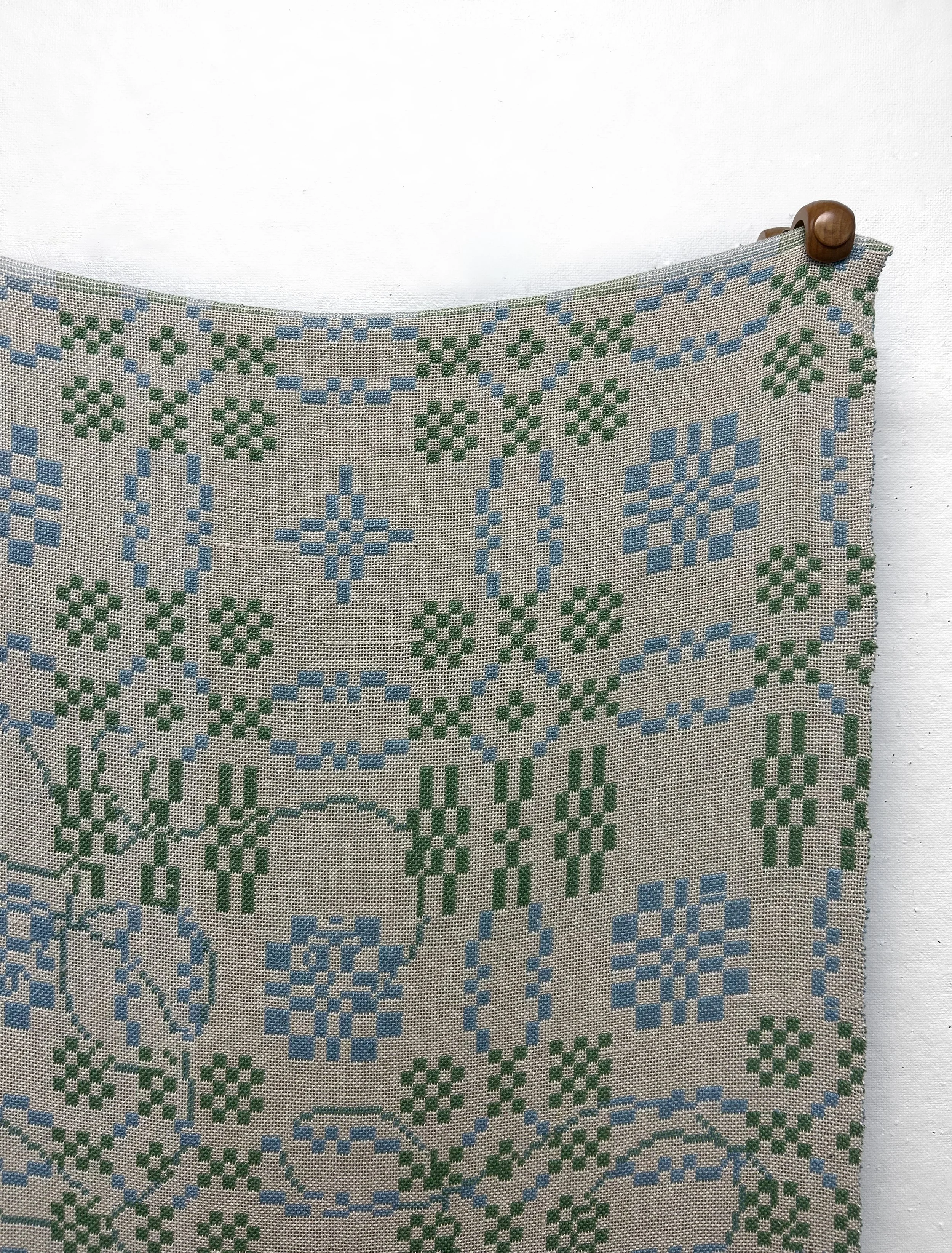 Coverlet_closeup2.jpg