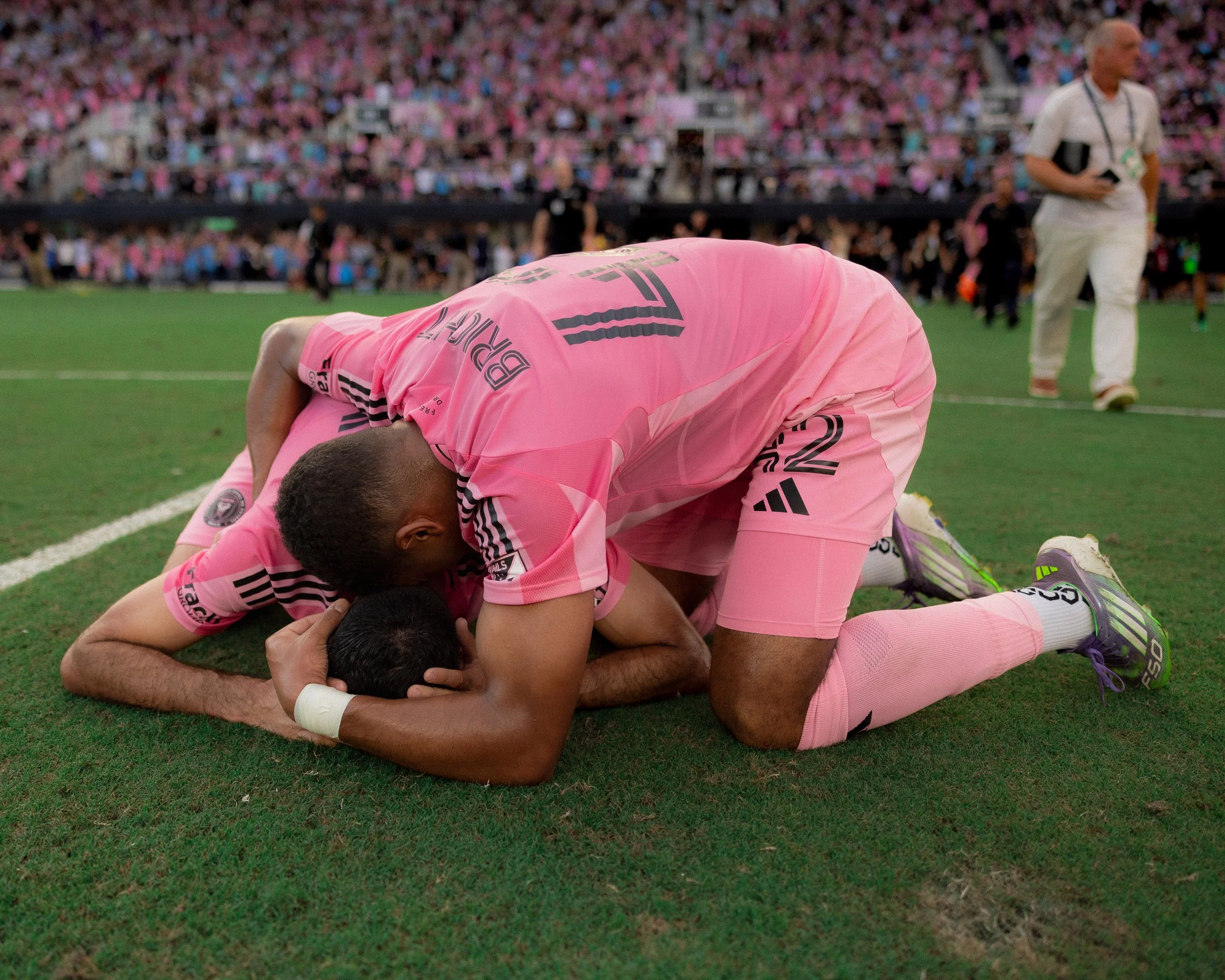 BWH_MLS Cup_120625_MIA vs VAN_5x4_.JPG