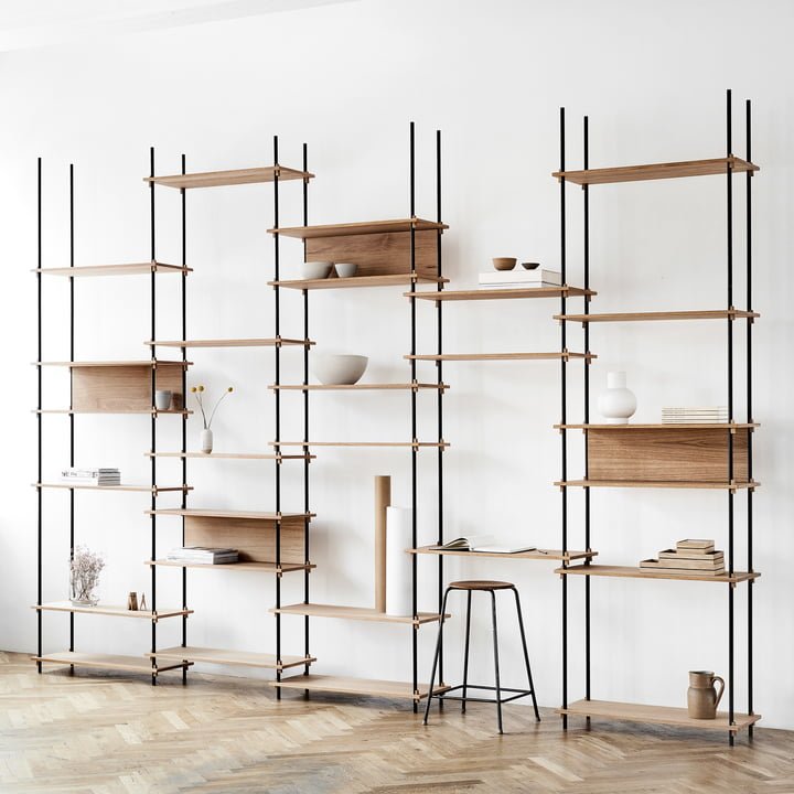 Moebe-Shelving-System-Tall-Eiche-geoelt-Gruppe.jpg
