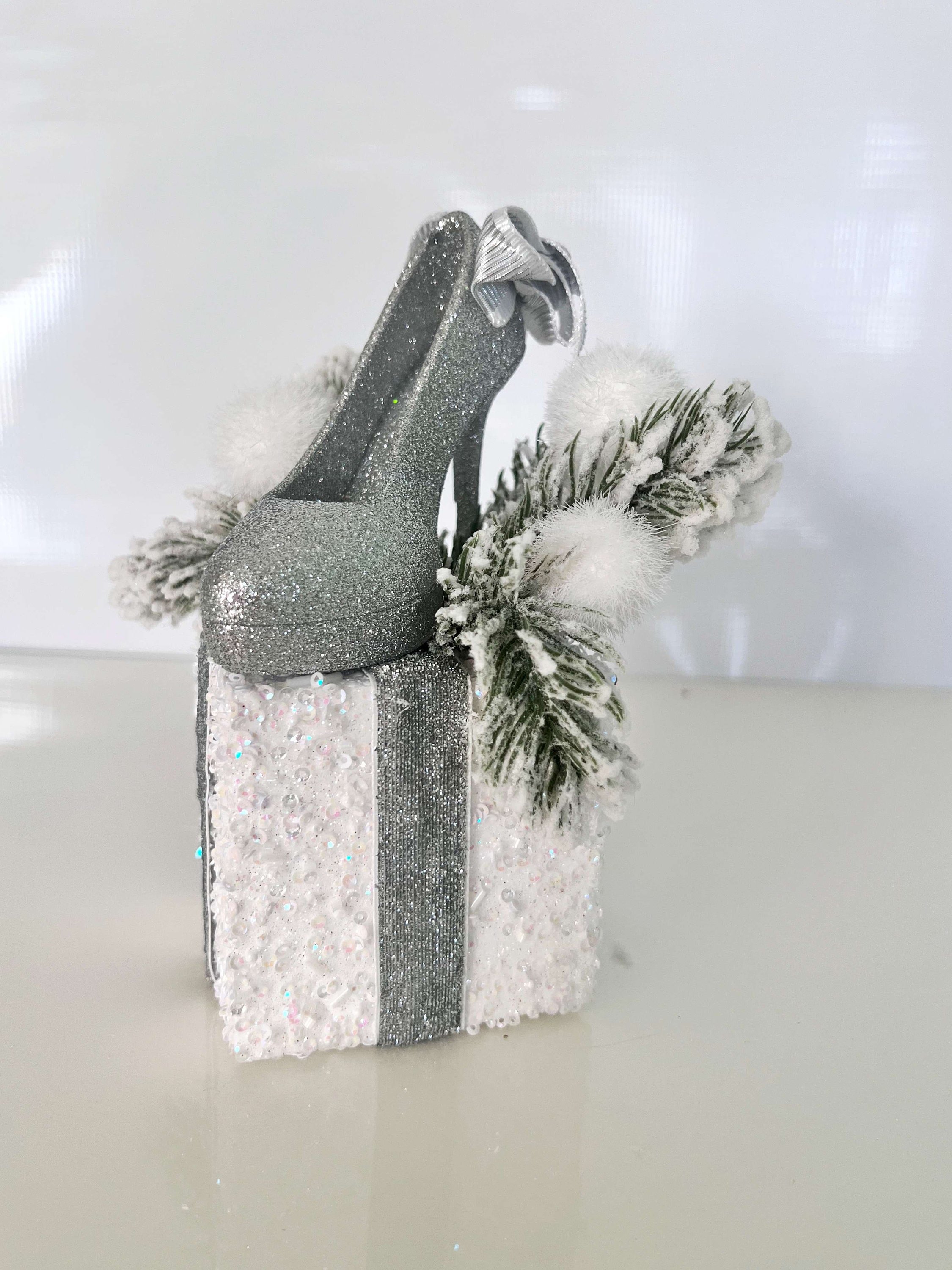 https://i.etsystatic.com/27385358/r/il/211d42/5479372071/il_fullxfull.5479372071_m6kf.jpg