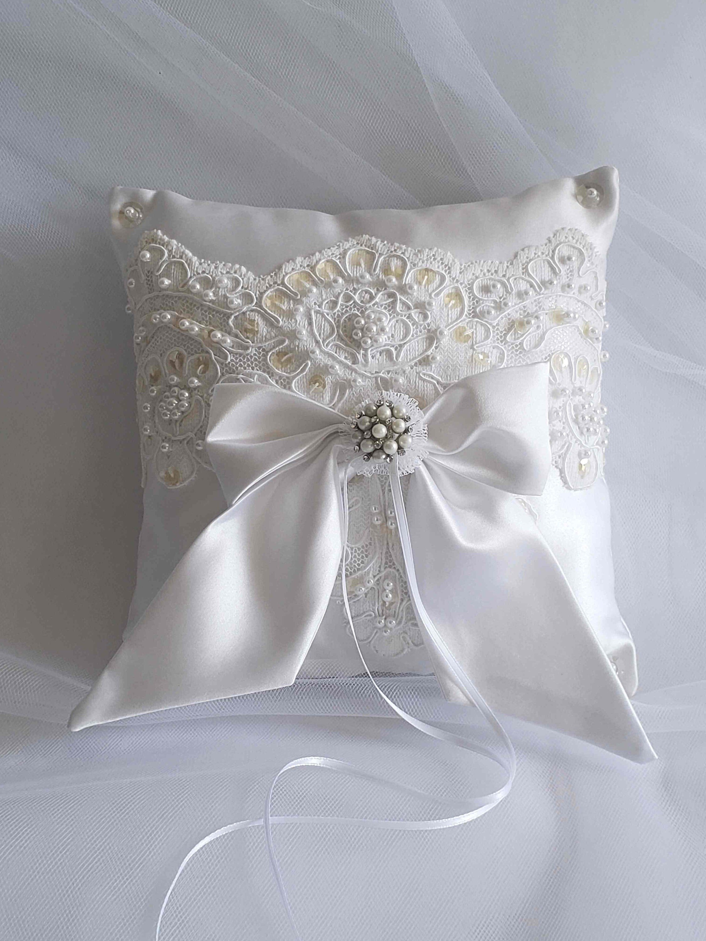 https://i.etsystatic.com/27385358/r/il/63674b/2907313156/il_fullxfull.2907313156_cl00.jpg