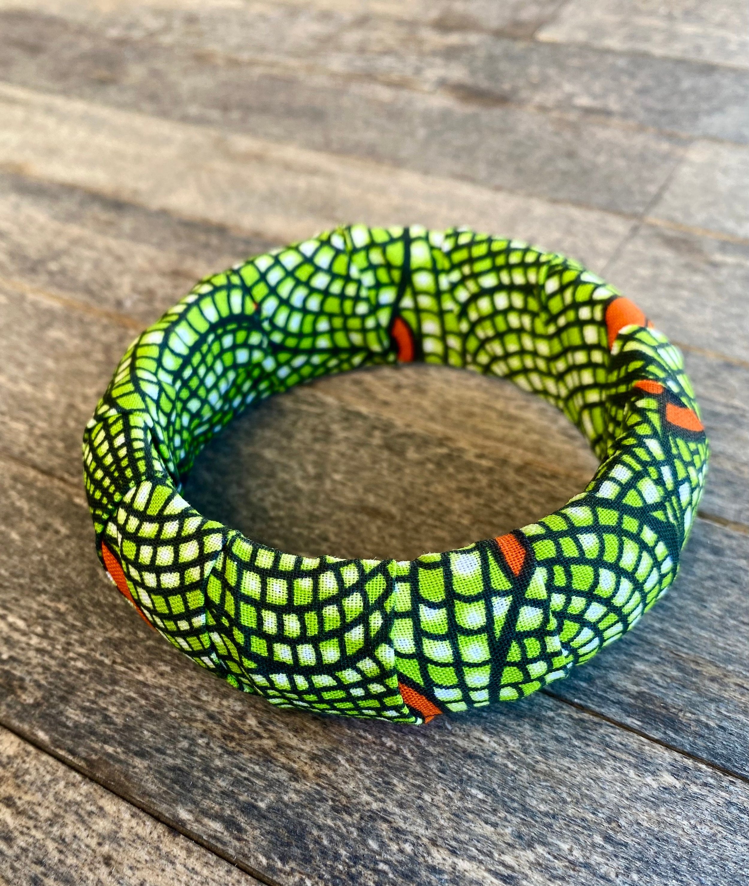 https://i.etsystatic.com/27776232/r/il/adcb02/4690453102/il_fullxfull.4690453102_b59f.jpg