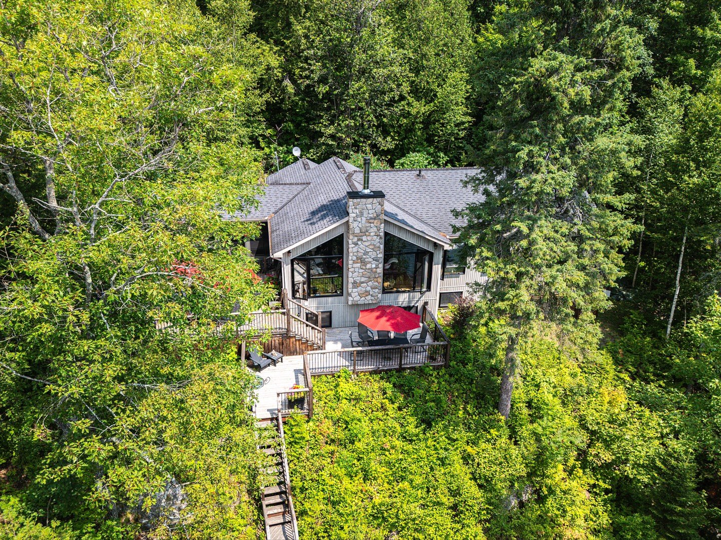 Soaring above Summer&rsquo;25 - aerial shots of buildings. 

#AerialPhotography #DroneShots #ArchitecturePhotography #Cityscape #UrbanPhotography #BuildingDetails #Summer25 #PortfolioShowcase #ElevatedPerspective #CinematicDrone #UrbanExploration #Mo