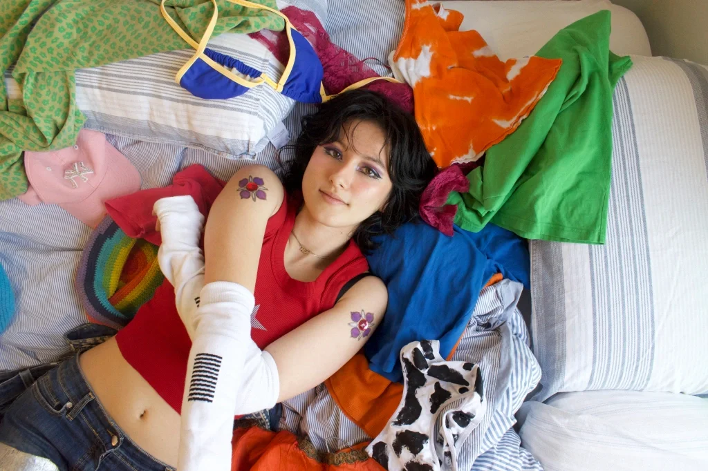 VOH (Violet Hull) – Singer